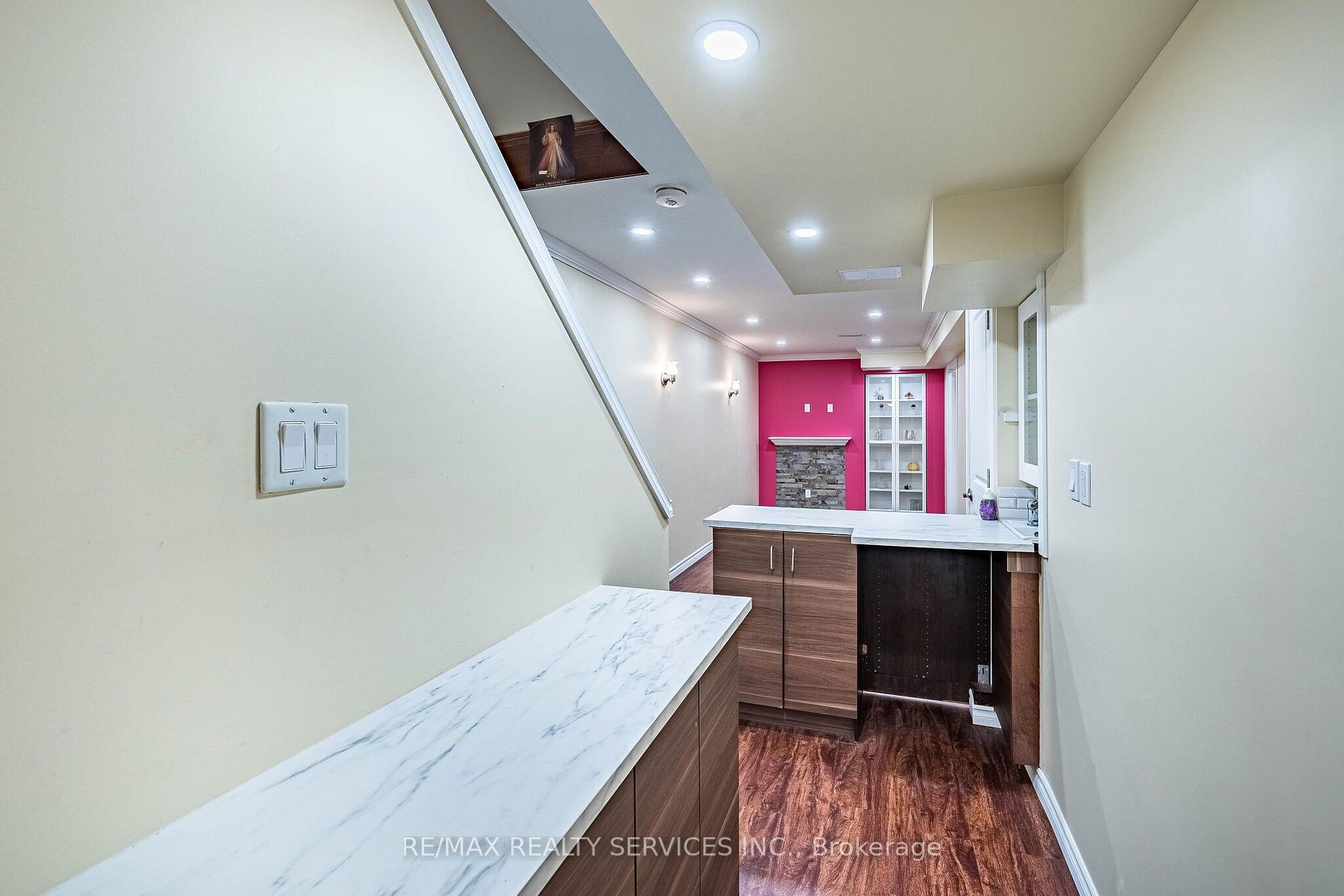 Photo 44 of 43 Sonoma Valley Crescent, Hamilton, Mewburn — HOMEH