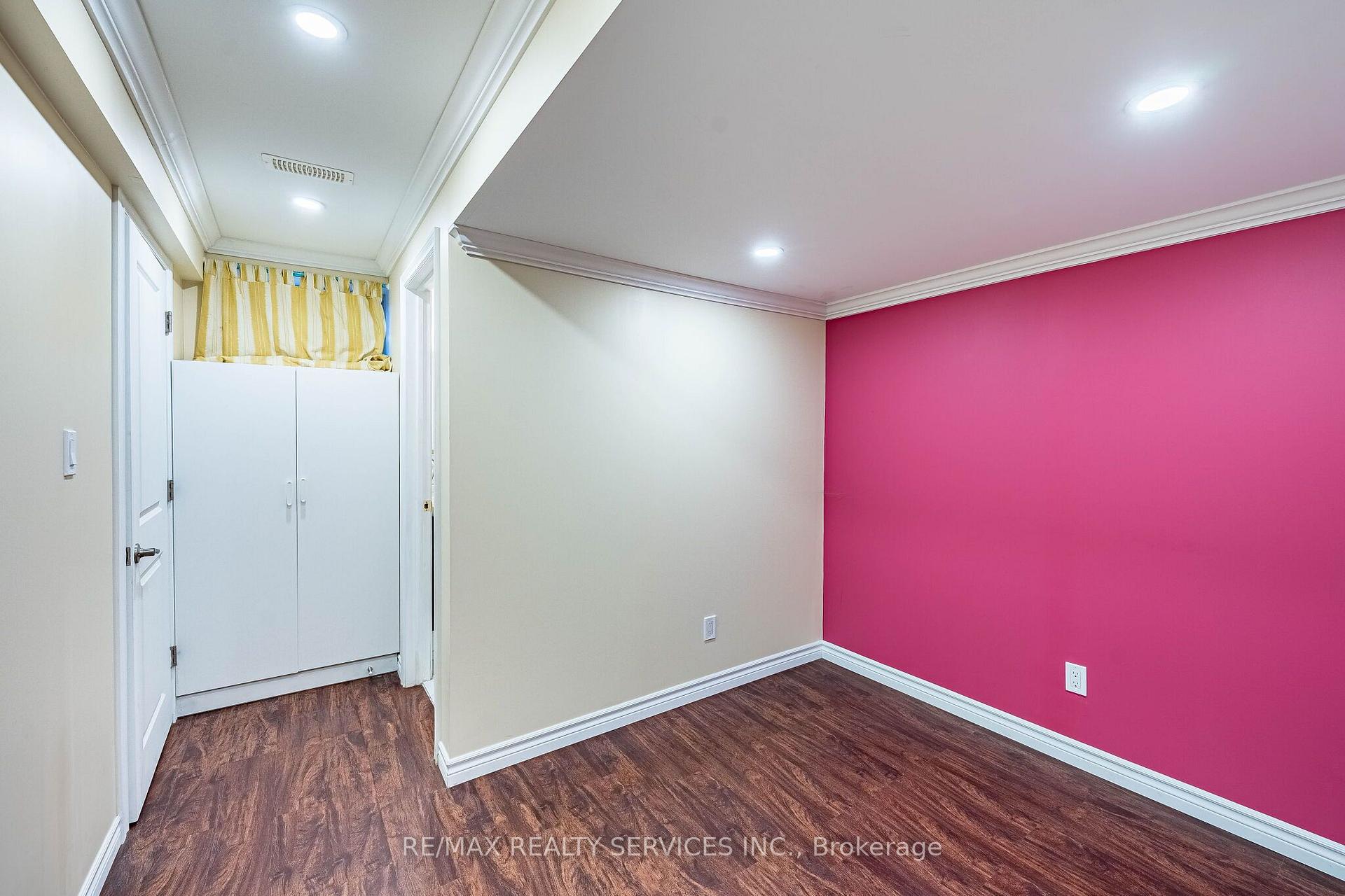 Photo 47 of 43 Sonoma Valley Crescent, Hamilton, Mewburn — HOMEH