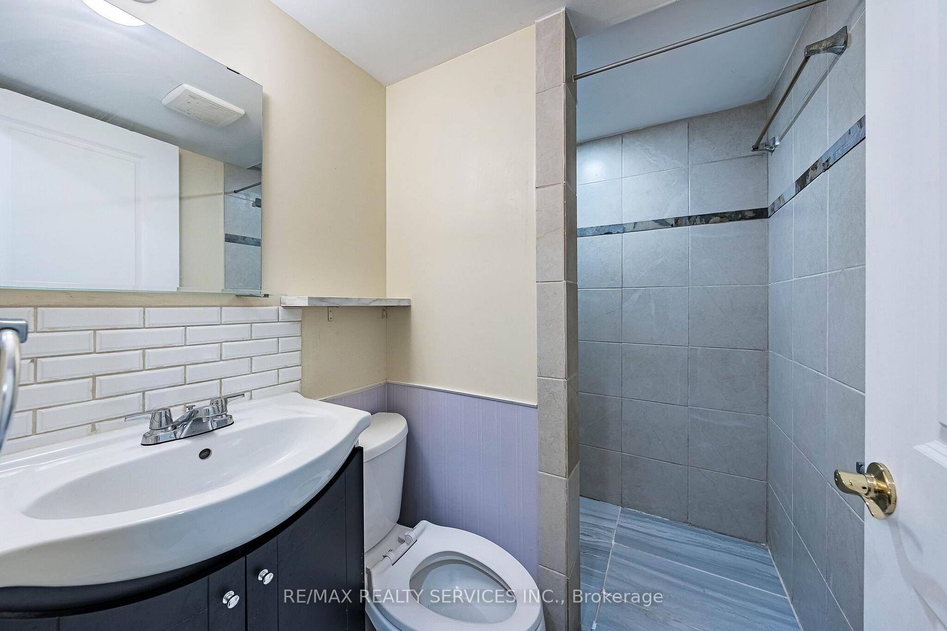Photo 48 of 43 Sonoma Valley Crescent, Hamilton, Mewburn — HOMEH