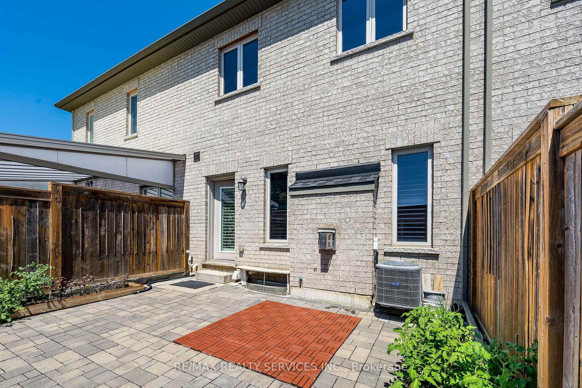 Photo 50 of 43 Sonoma Valley Crescent, Hamilton, Mewburn — HOMEH