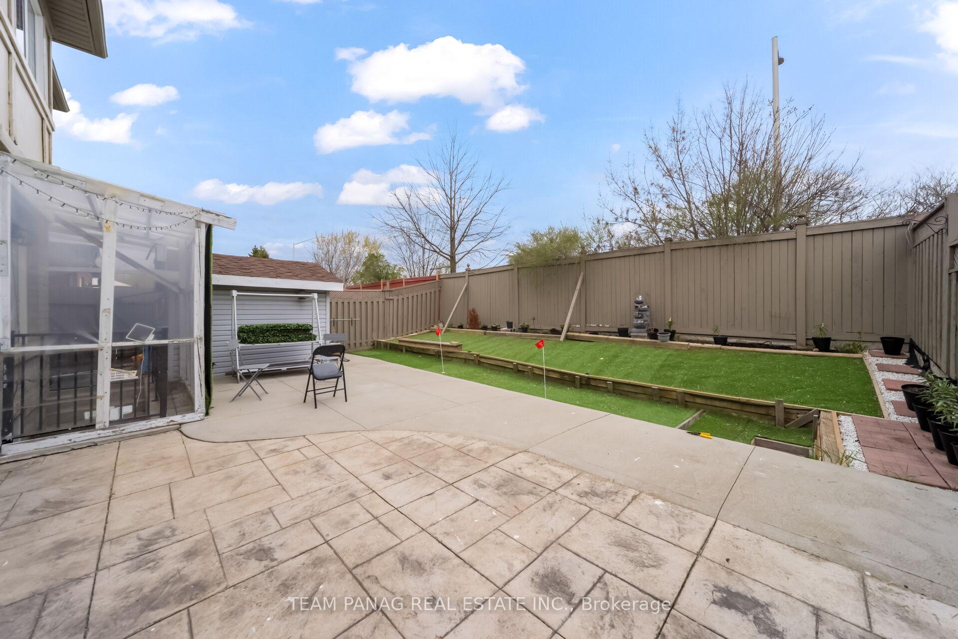 Photo 45 of 10 Hollowgrove Boulevard, Brampton, Vales of Castlemore — HOMEH