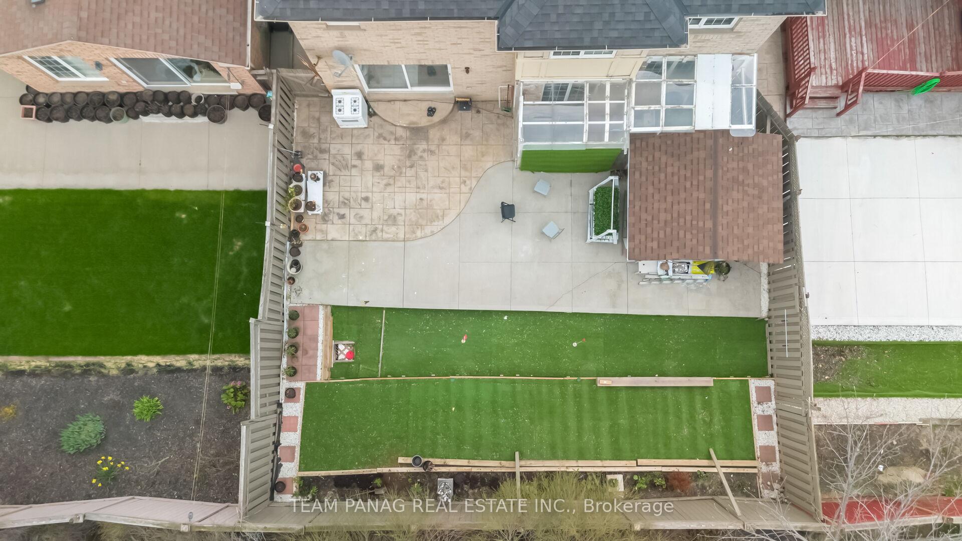 Photo 48 of 10 Hollowgrove Boulevard, Brampton, Vales of Castlemore — HOMEH