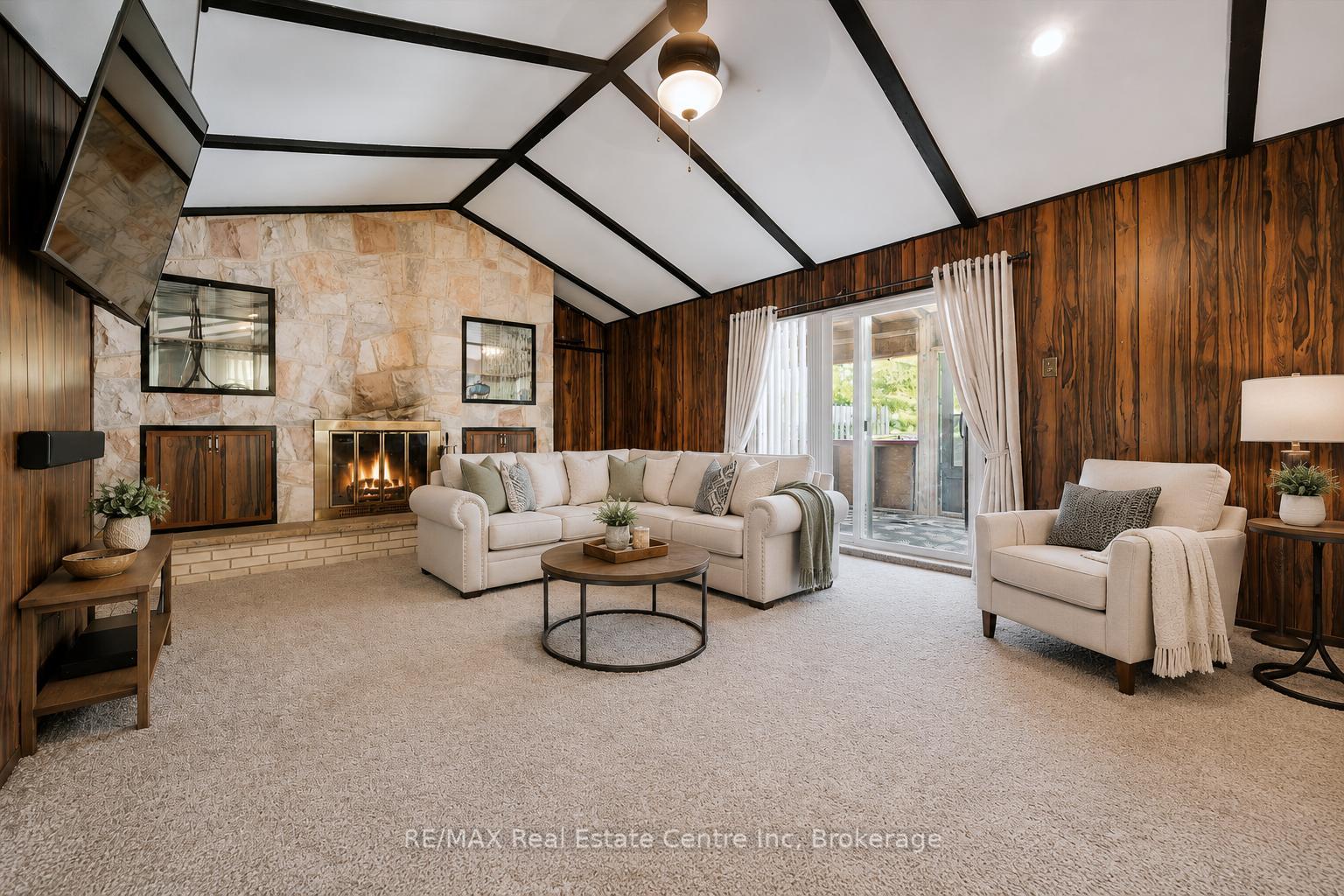 Photo 9 of 6594 Forestell Road, Puslinch, Rural Puslinch West — HOMEH