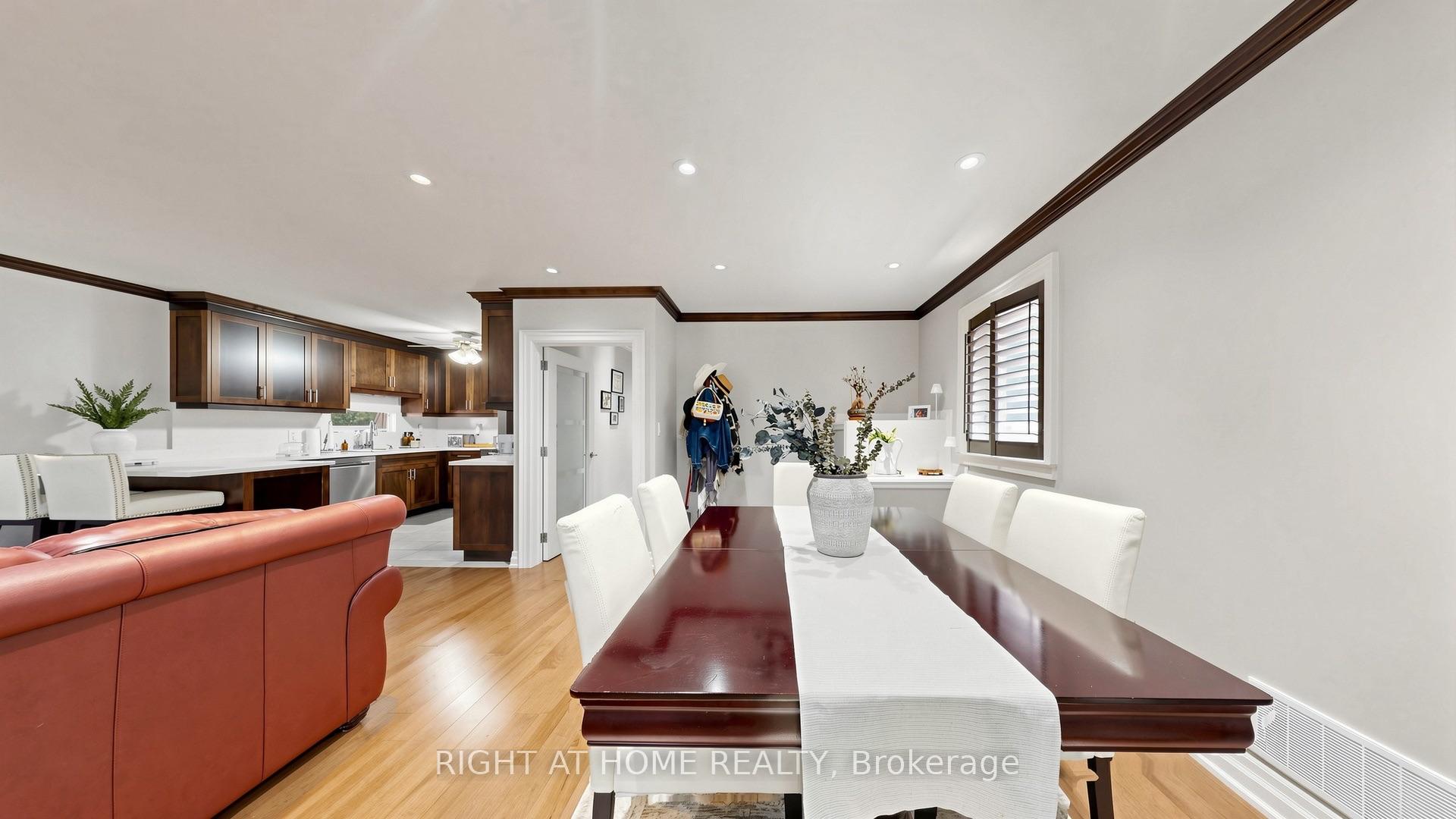 Photo 11 of 87 Riverdale Drive, Etobicoke, Thistletown-Beaumonde Heights — HOMEH