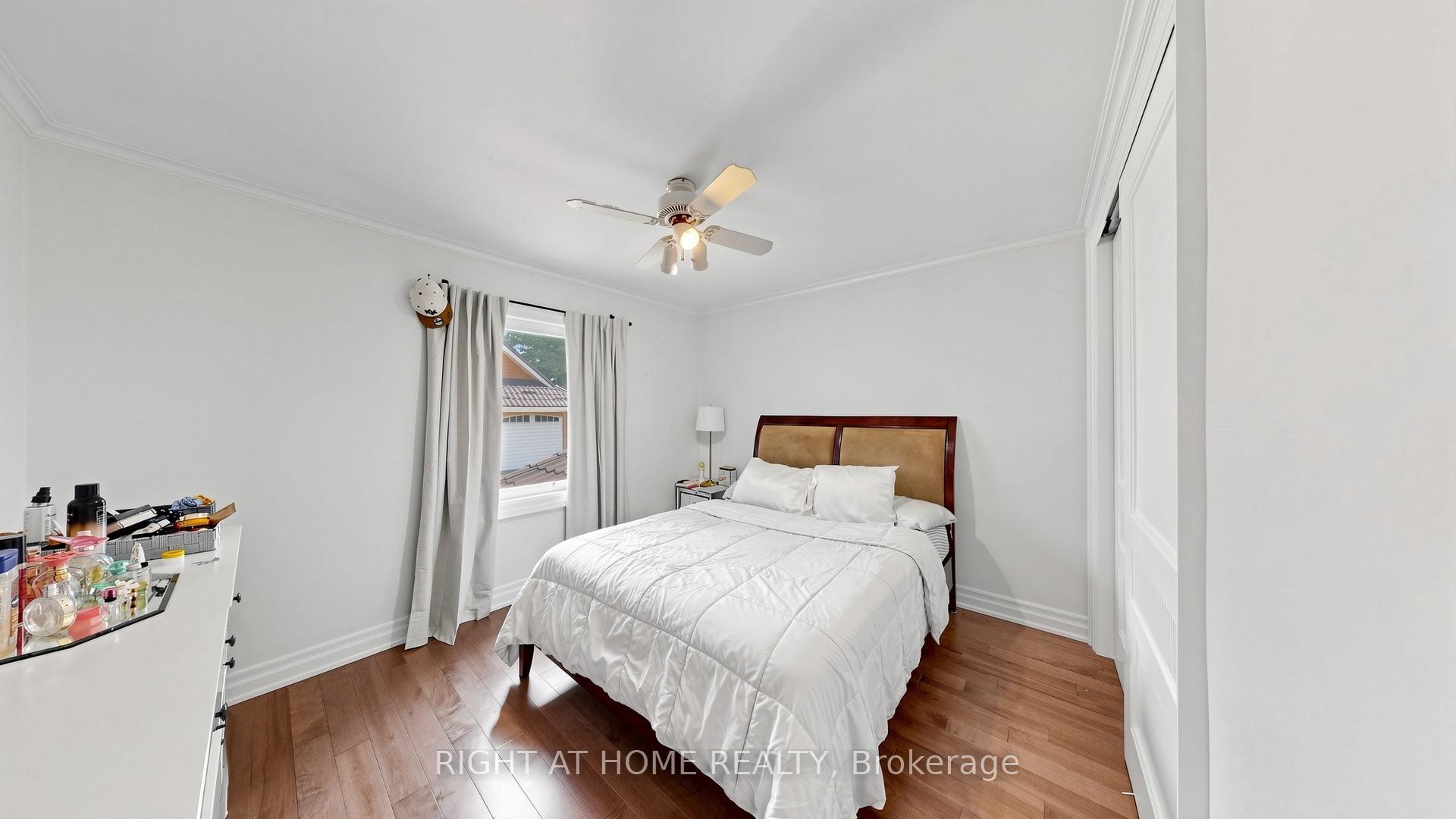 Photo 14 of 87 Riverdale Drive, Etobicoke, Thistletown-Beaumonde Heights — HOMEH