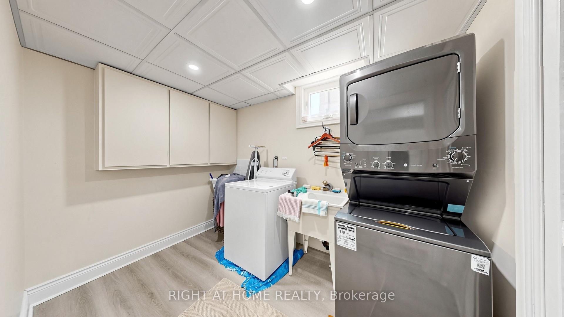 Photo 33 of 87 Riverdale Drive, Etobicoke, Thistletown-Beaumonde Heights — HOMEH