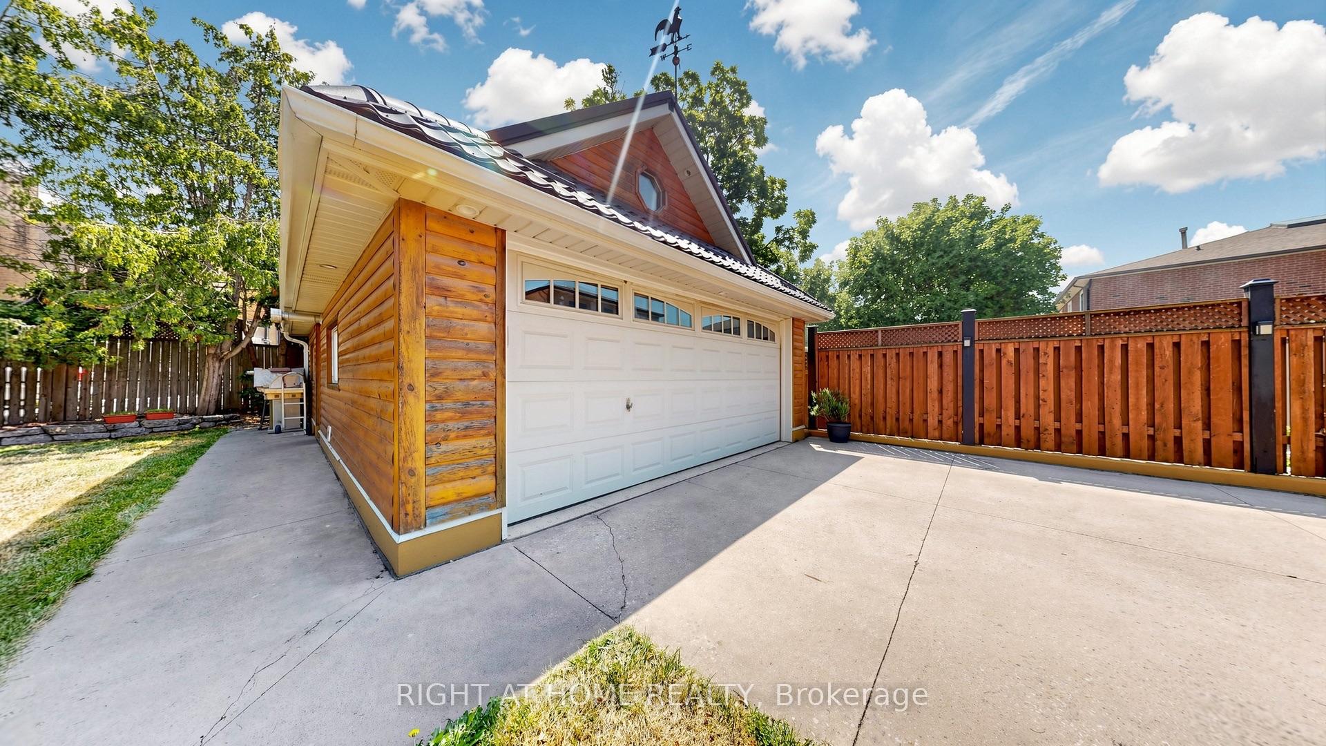 Photo 36 of 87 Riverdale Drive, Etobicoke, Thistletown-Beaumonde Heights — HOMEH