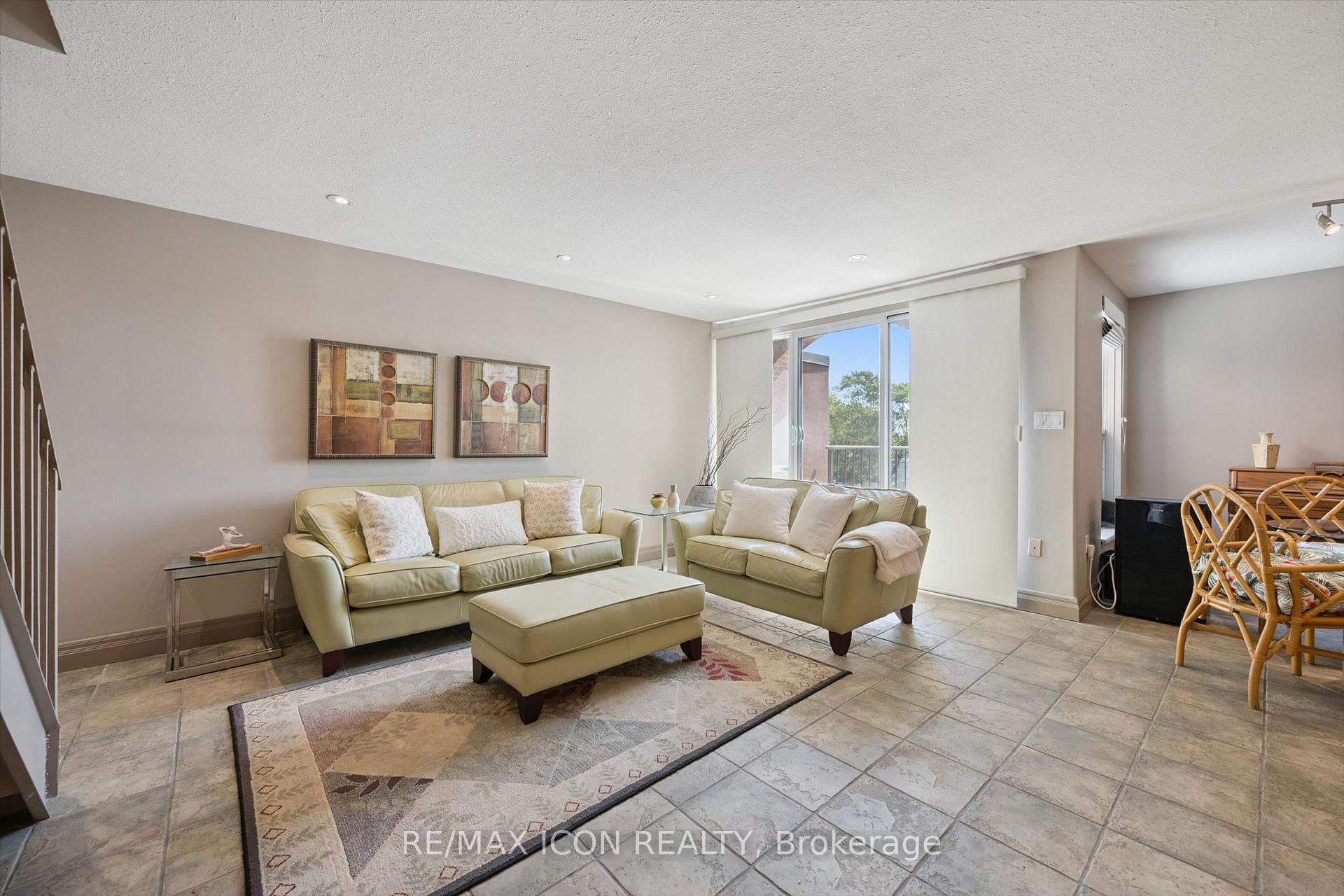 Photo 11 of Unit 329, 36 Hayhurst Road, Brantford, Fairview/Greenbrier — HOMEH