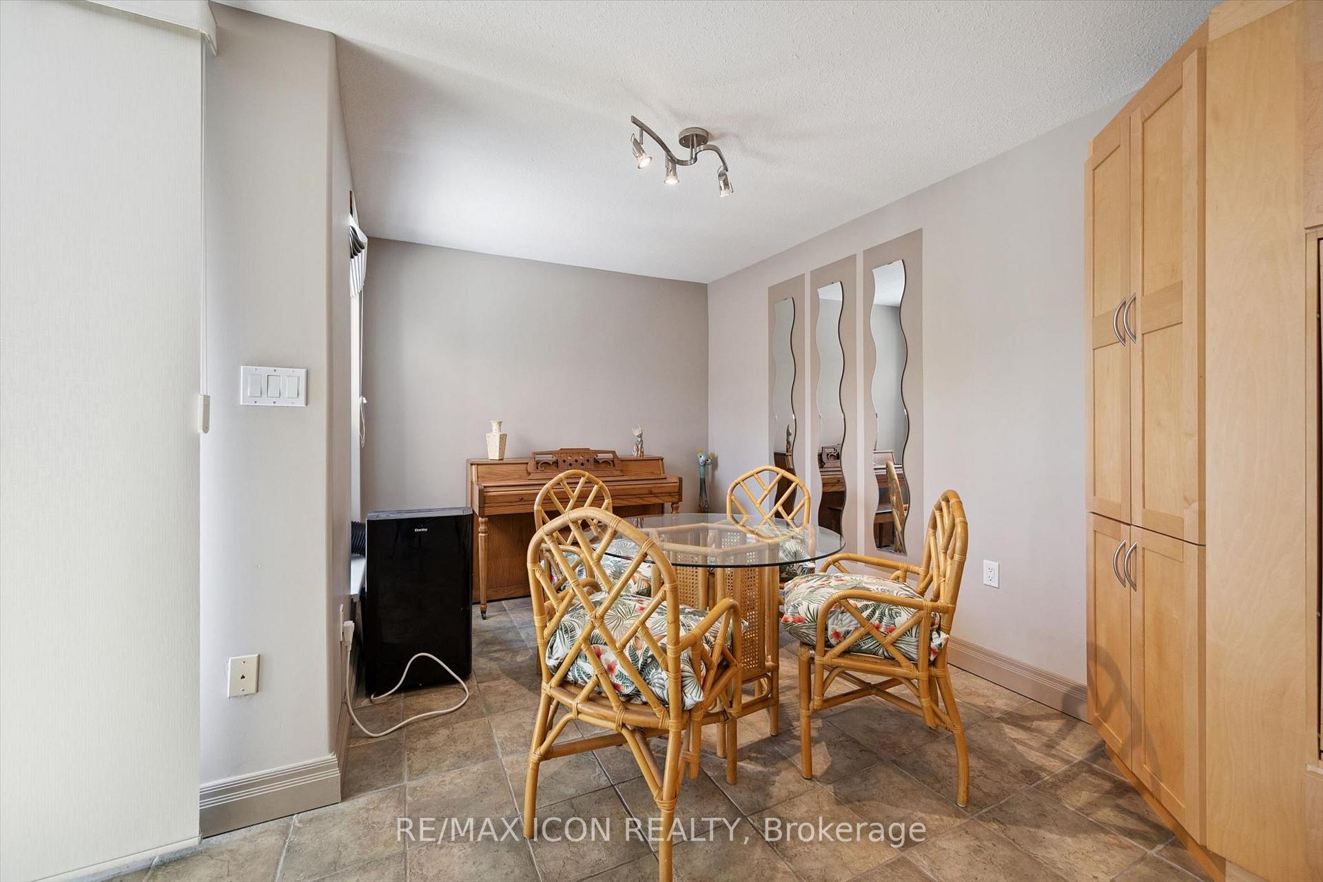 Photo 17 of Unit 329, 36 Hayhurst Road, Brantford, Fairview/Greenbrier — HOMEH