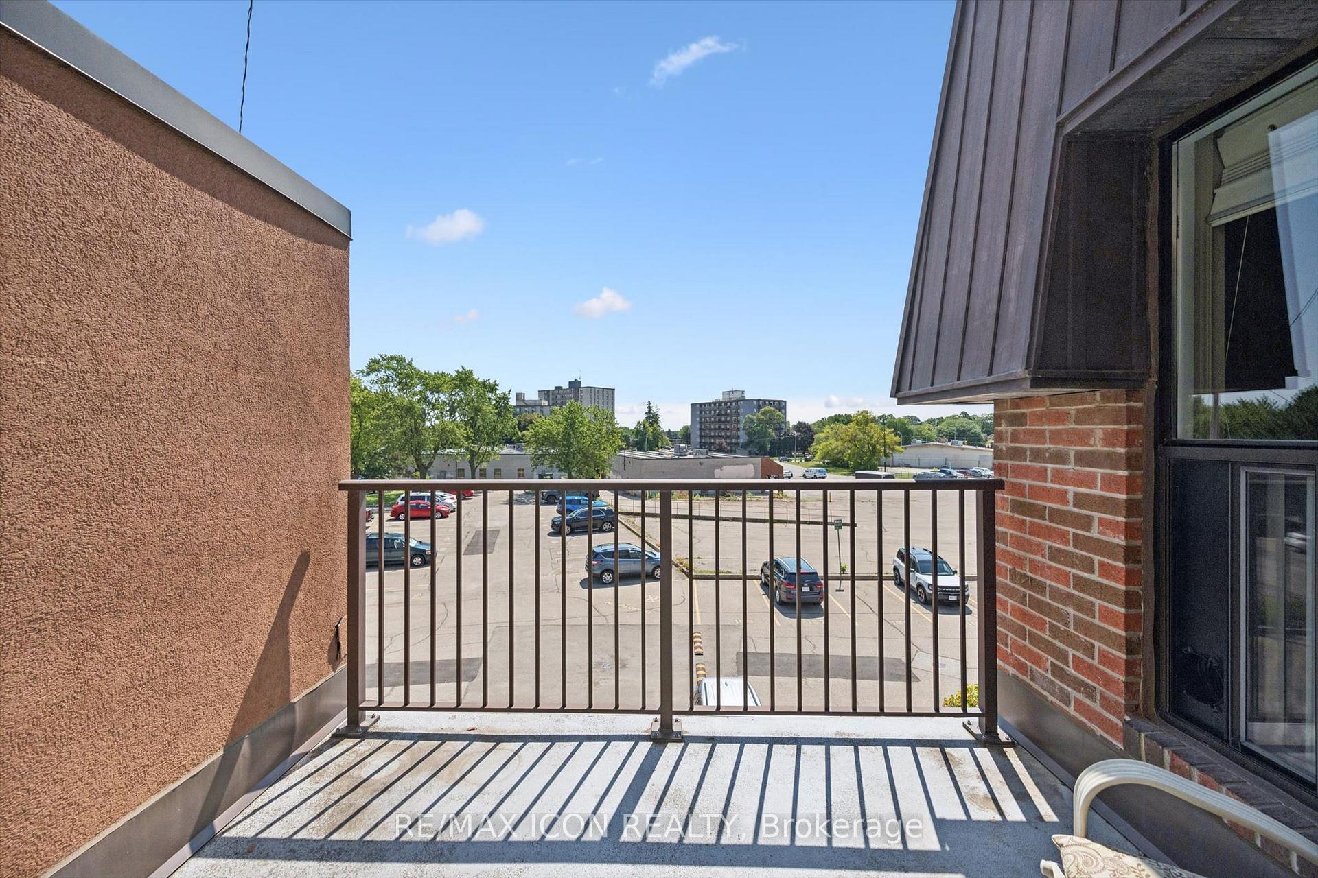 Photo 18 of Unit 329, 36 Hayhurst Road, Brantford, Fairview/Greenbrier — HOMEH