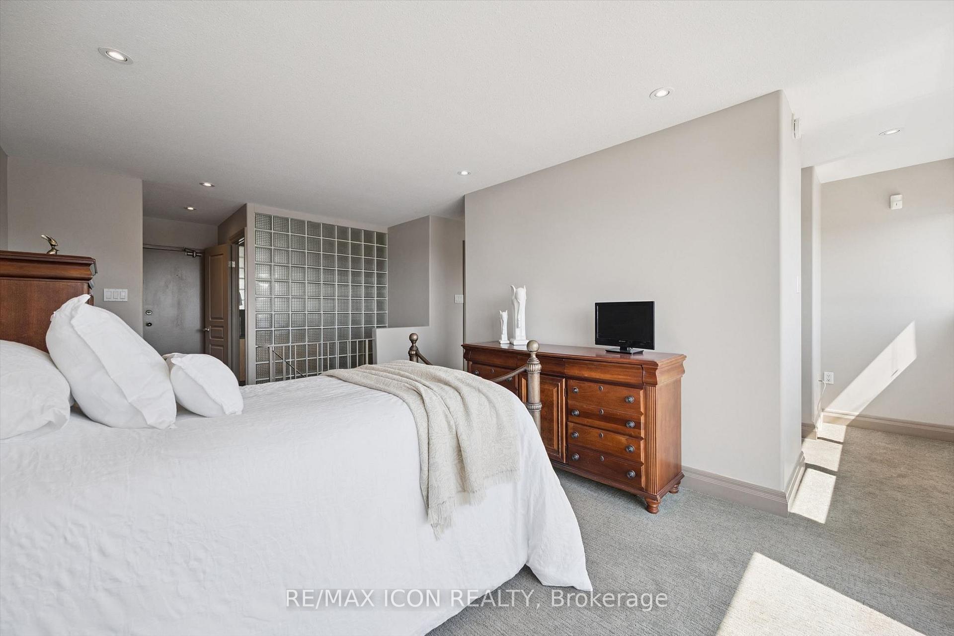 Photo 21 of Unit 329, 36 Hayhurst Road, Brantford, Fairview/Greenbrier — HOMEH