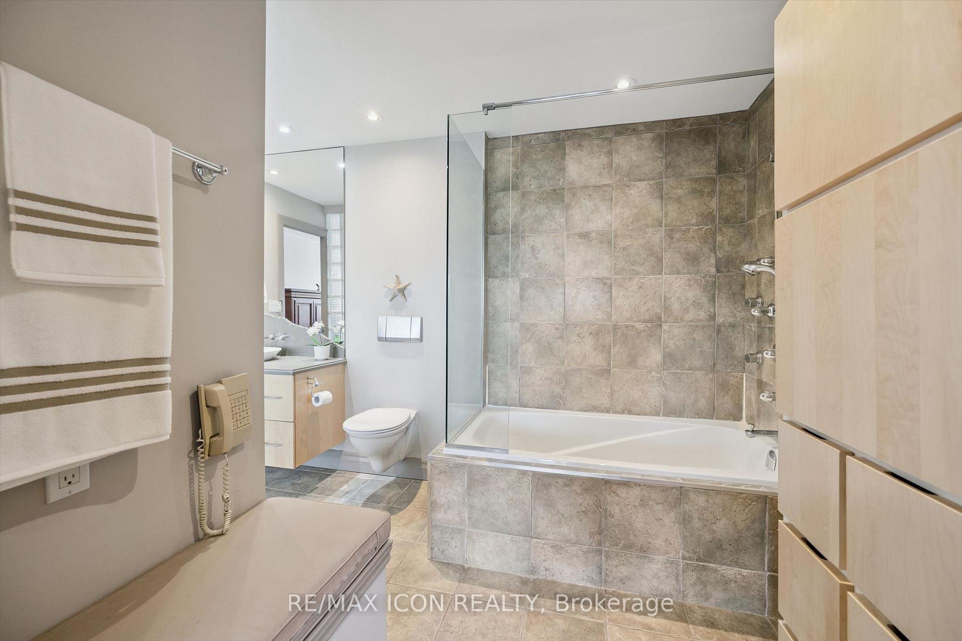 Photo 23 of Unit 329, 36 Hayhurst Road, Brantford, Fairview/Greenbrier — HOMEH