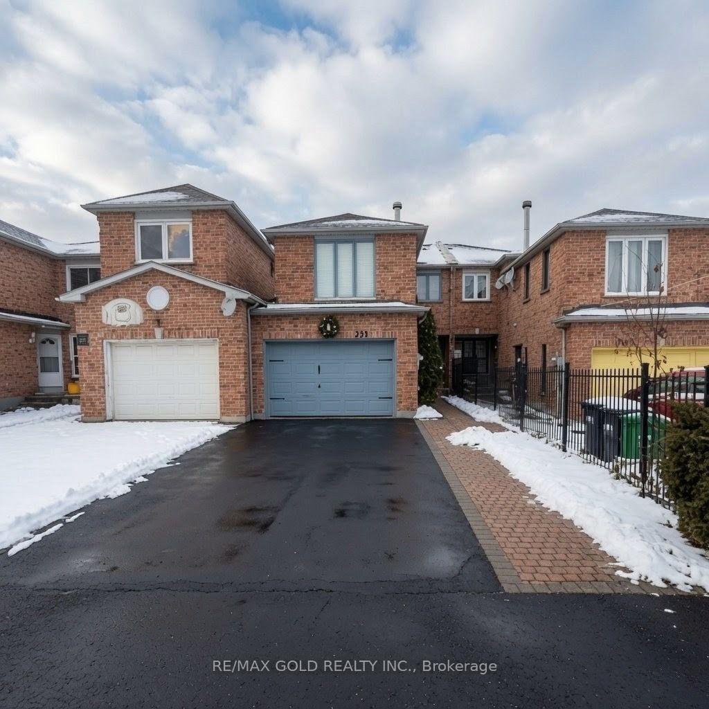 Front of 711 Ashprior Avenue