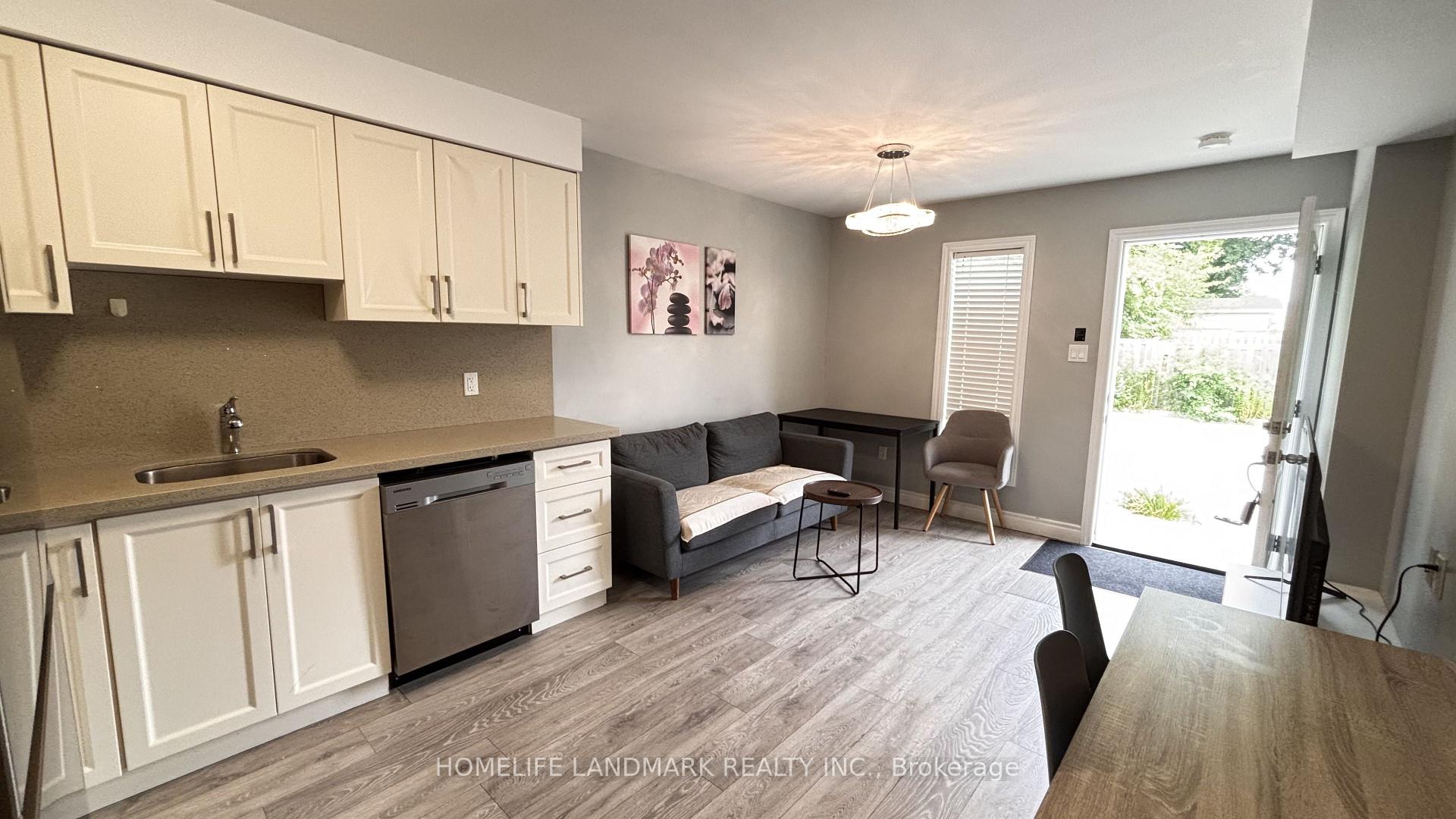 Photo 9 of 122 Courtland Avenue E, Waterloo — HOMEH
