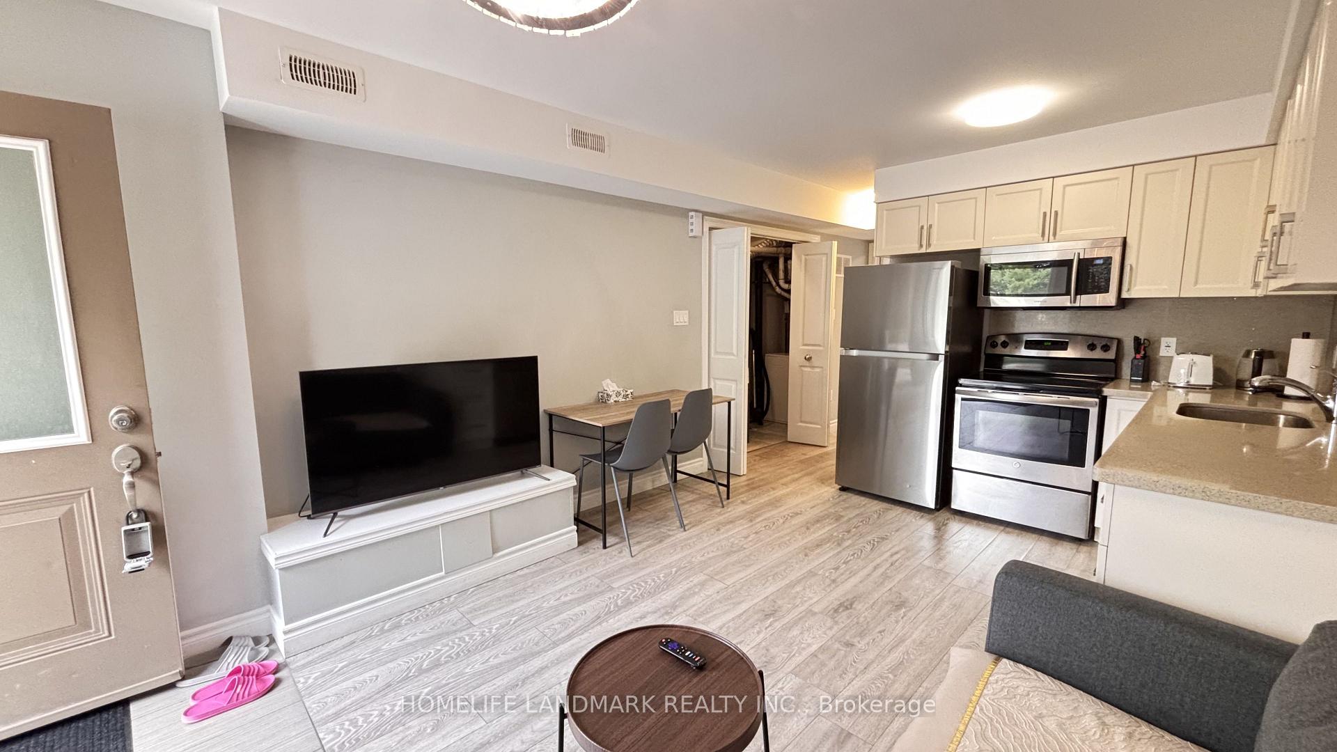 Photo 10 of 122 Courtland Avenue E, Waterloo — HOMEH