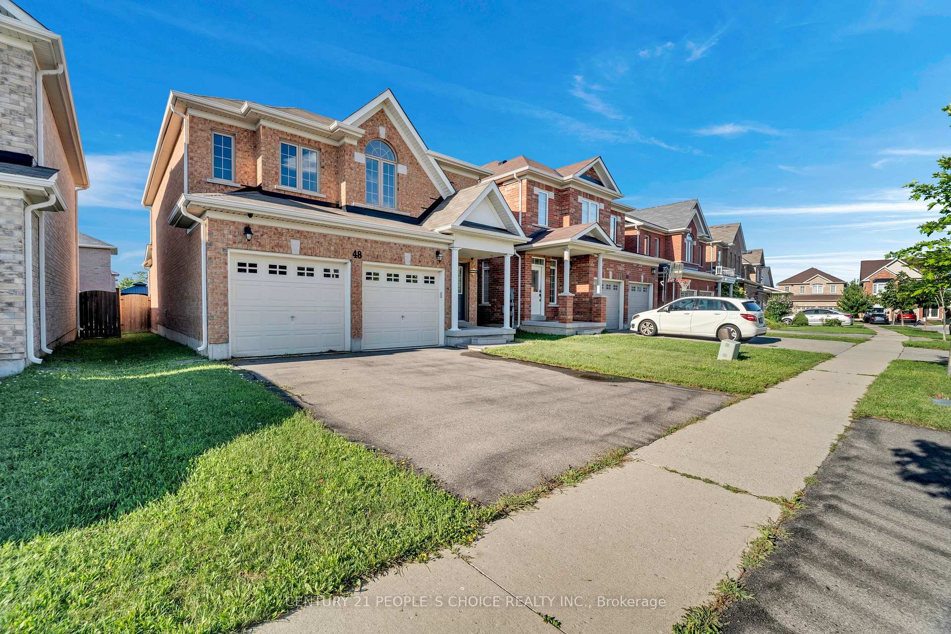 Photo 2 of 48 Colonel Lyall Street, St. Catharines, Secord Woods — HOMEH
