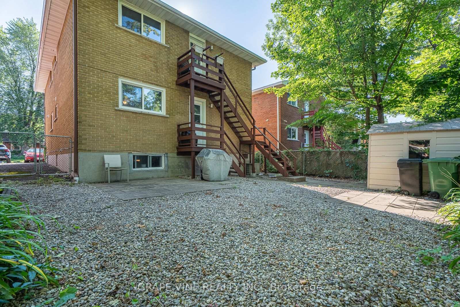 Photo 6 of 898 Watson Avenue, Ottawa, Fairfield Heights — HOMEH