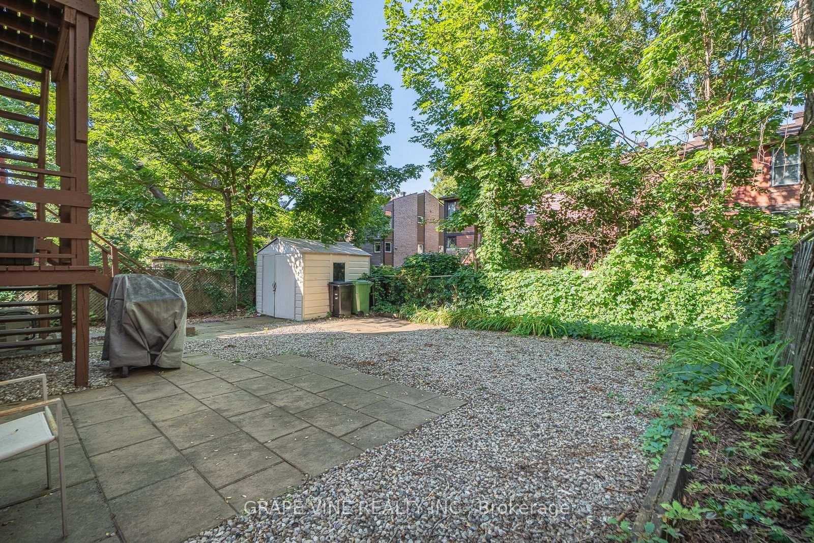 Photo 7 of 898 Watson Avenue, Ottawa, Fairfield Heights — HOMEH
