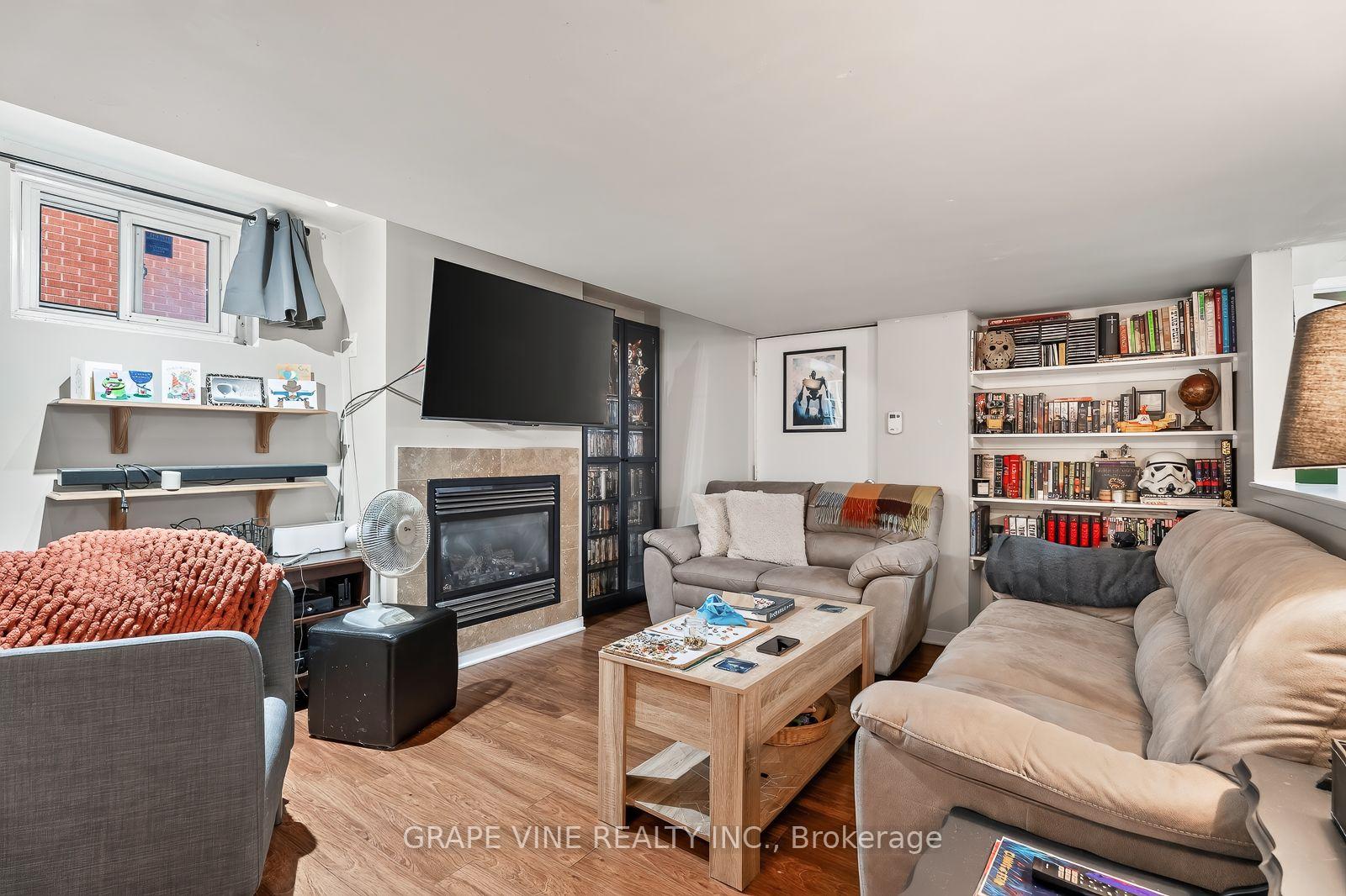 Photo 14 of 898 Watson Avenue, Ottawa, Fairfield Heights — HOMEH