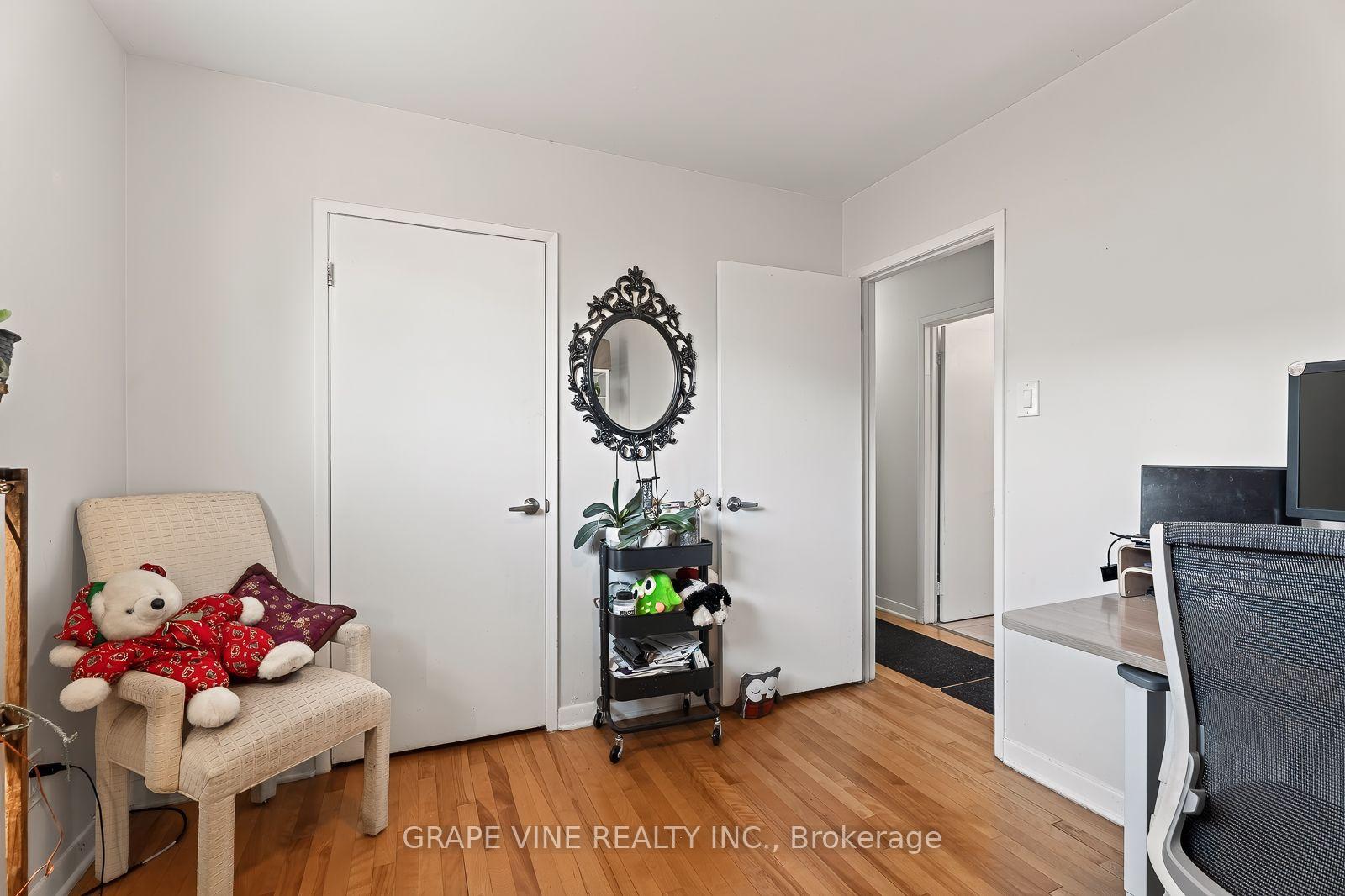 Photo 34 of 898 Watson Avenue, Ottawa, Fairfield Heights — HOMEH