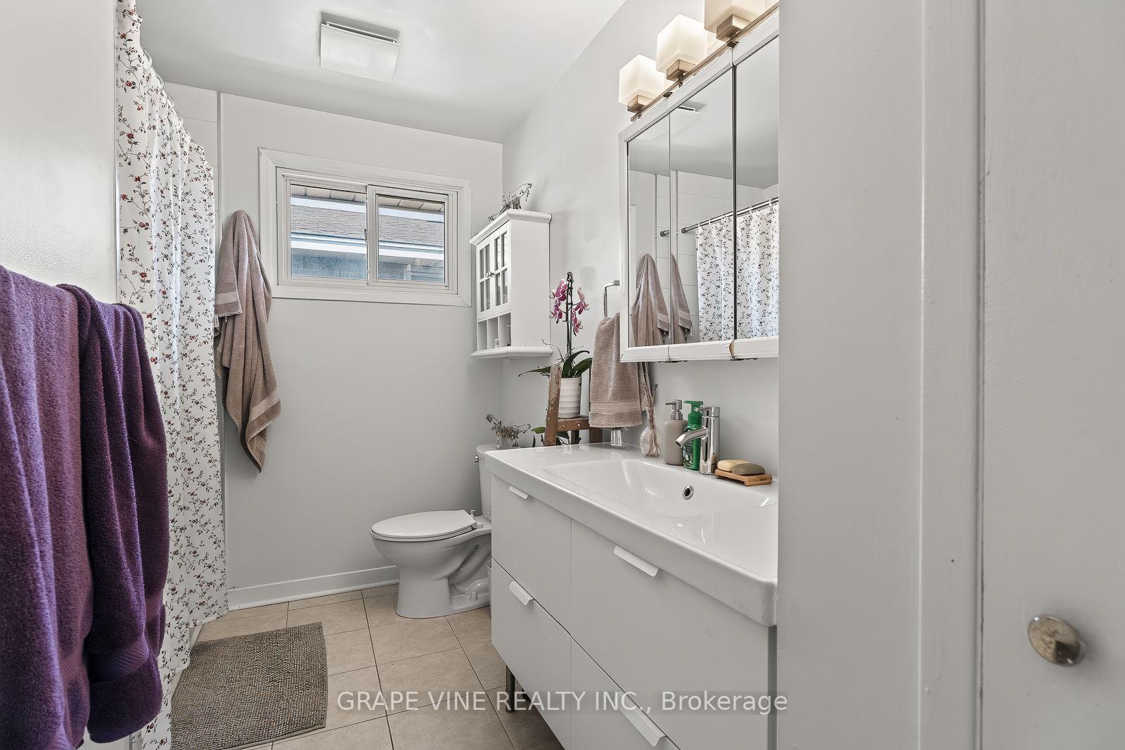 Photo 35 of 898 Watson Avenue, Ottawa, Fairfield Heights — HOMEH