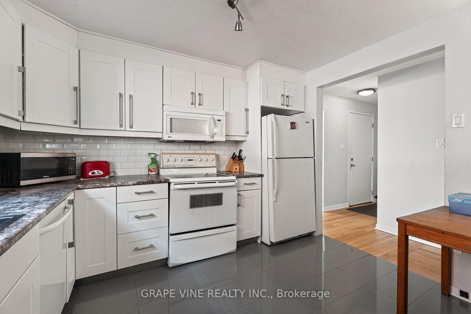 Photo 42 of 898 Watson Avenue, Ottawa, Fairfield Heights — HOMEH