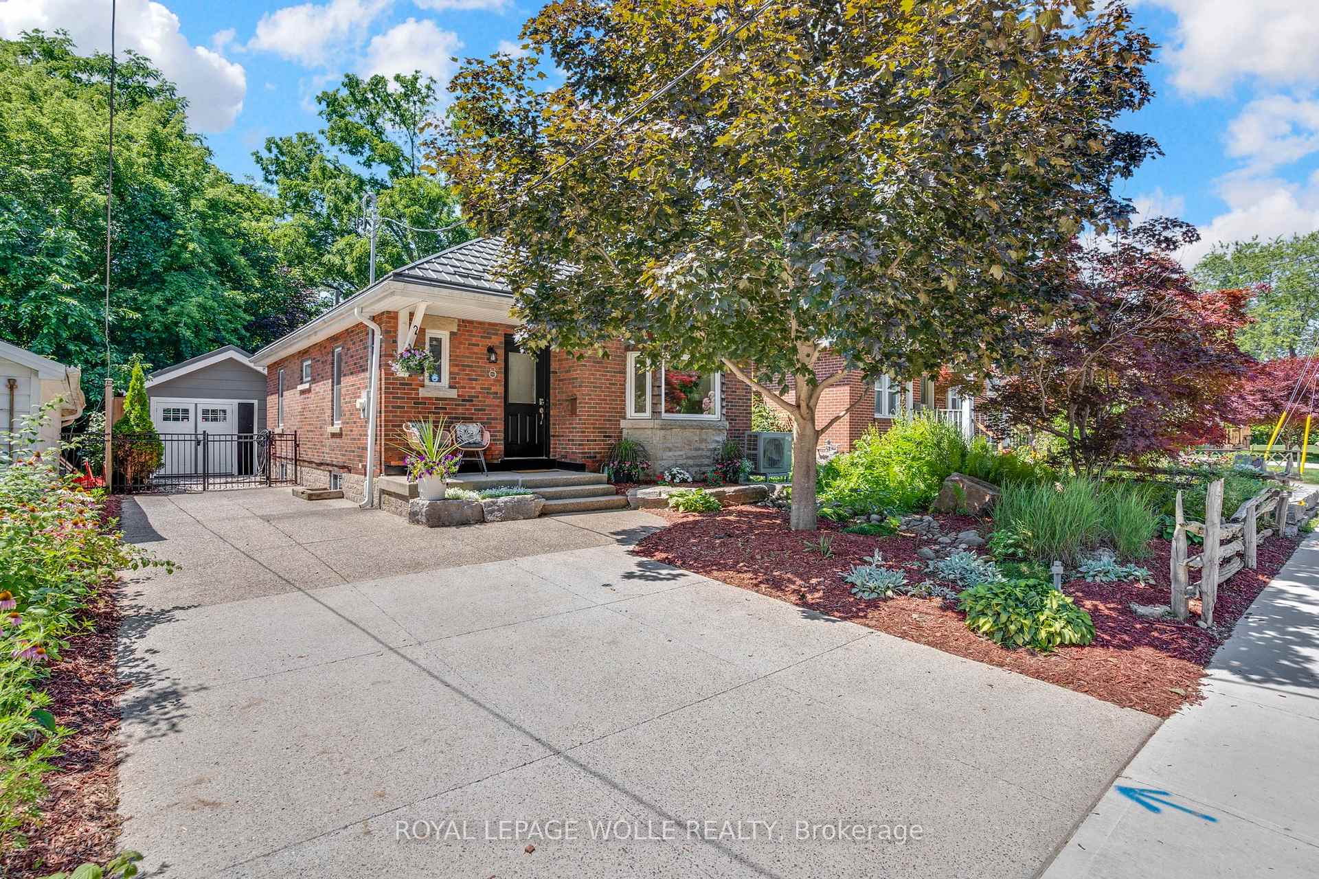 Photo 6 of 18 West River Street, Brant, Paris — HOMEH