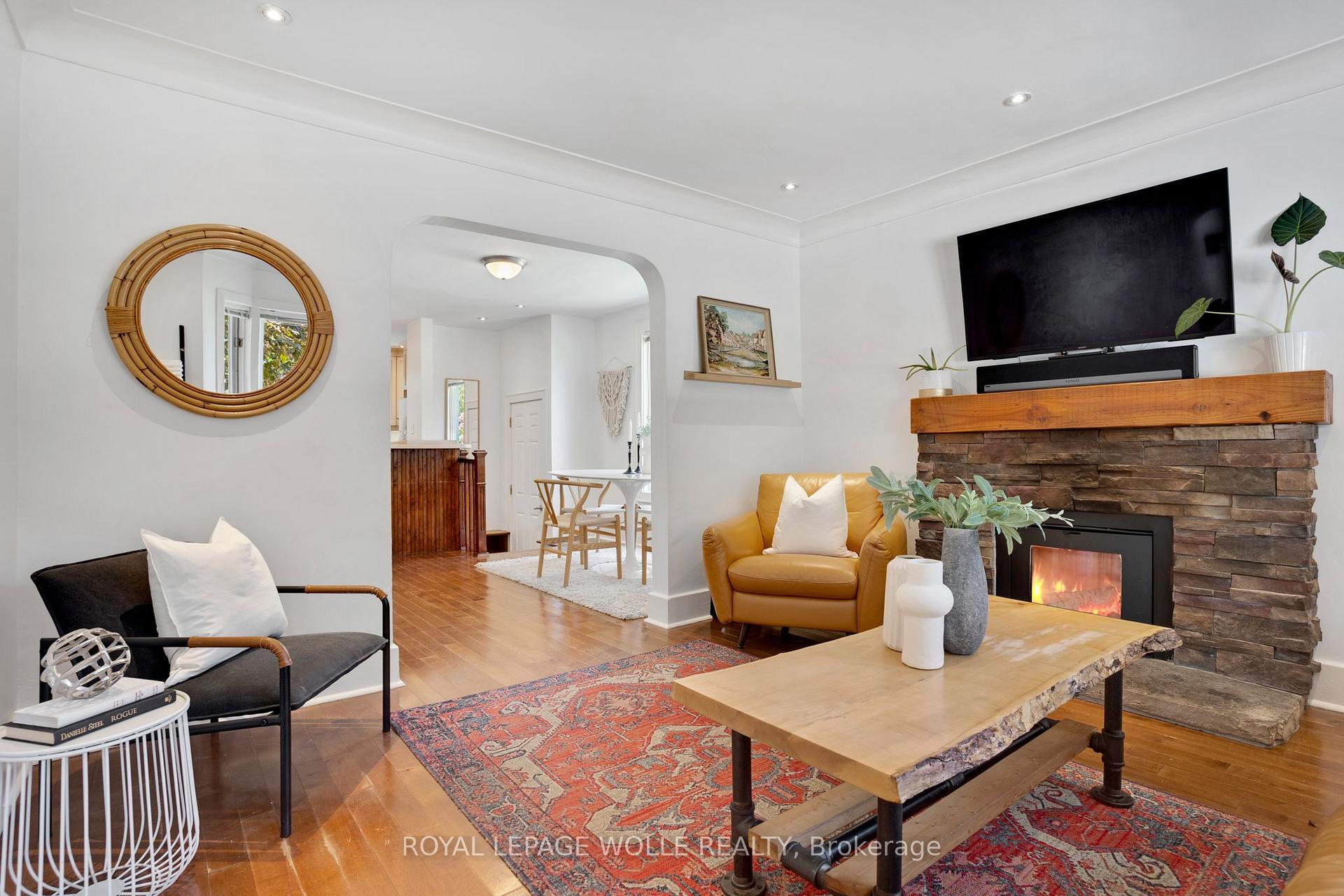 Photo 10 of 18 West River Street, Brant, Paris — HOMEH