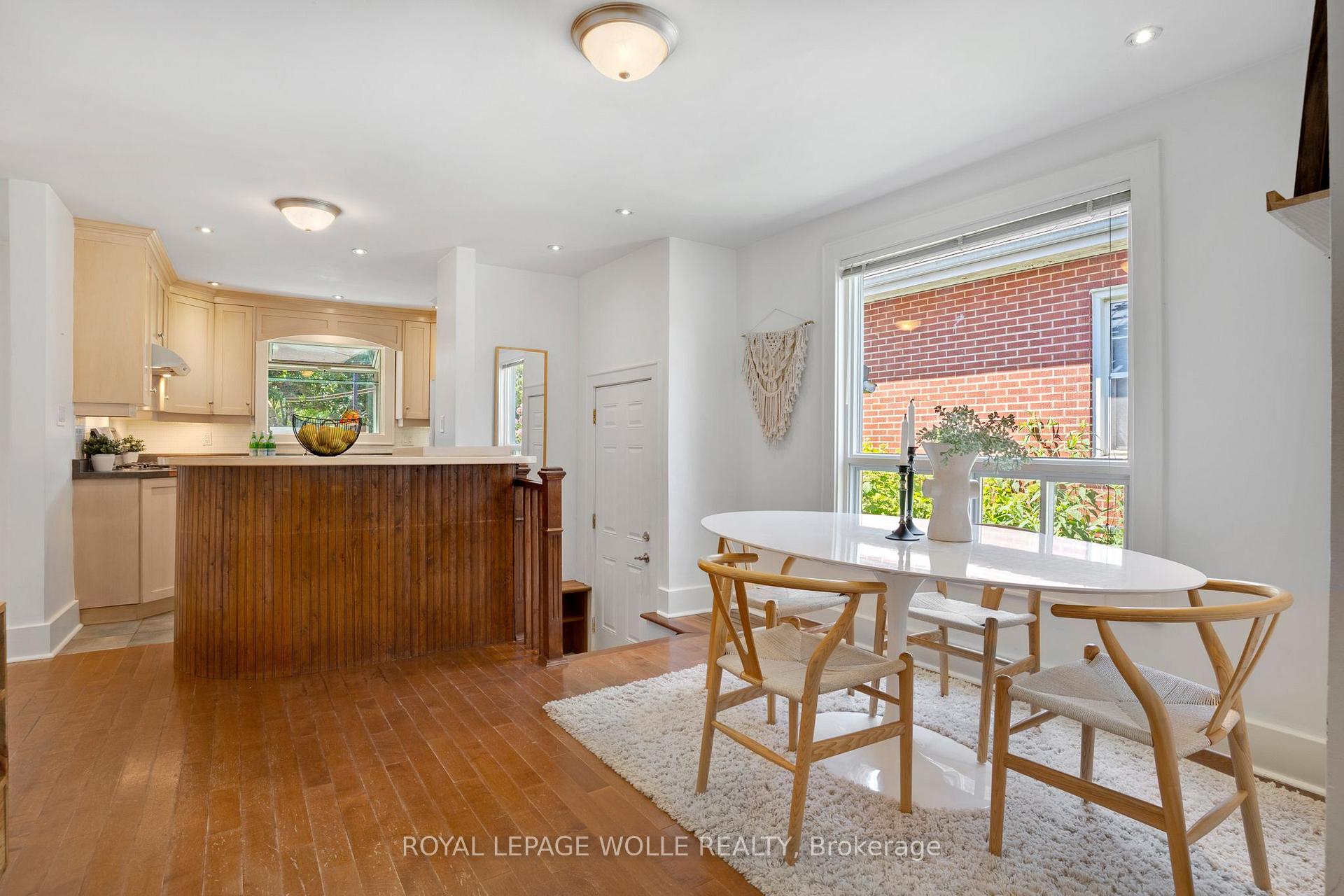 Photo 13 of 18 West River Street, Brant, Paris — HOMEH