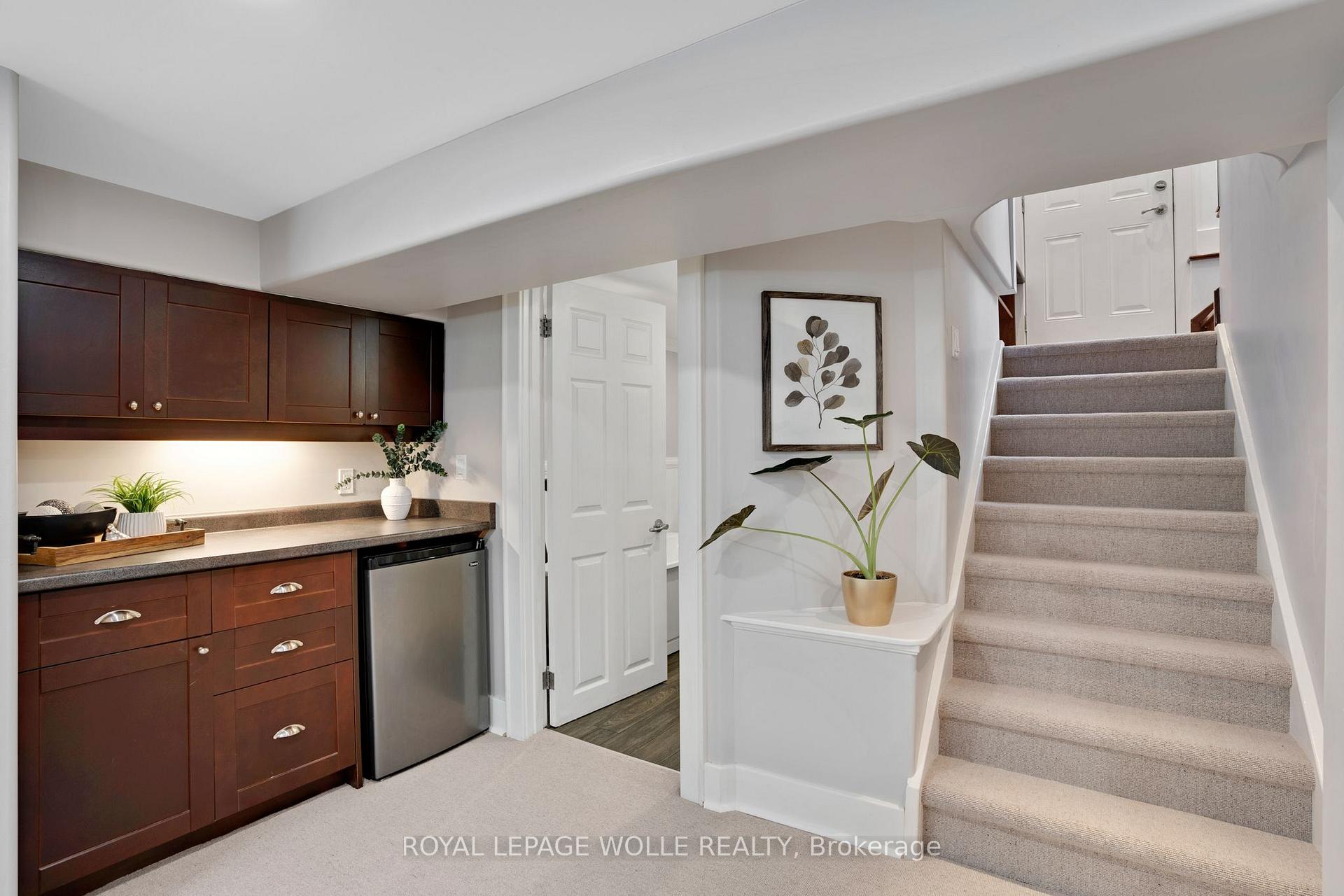 Photo 28 of 18 West River Street, Brant, Paris — HOMEH