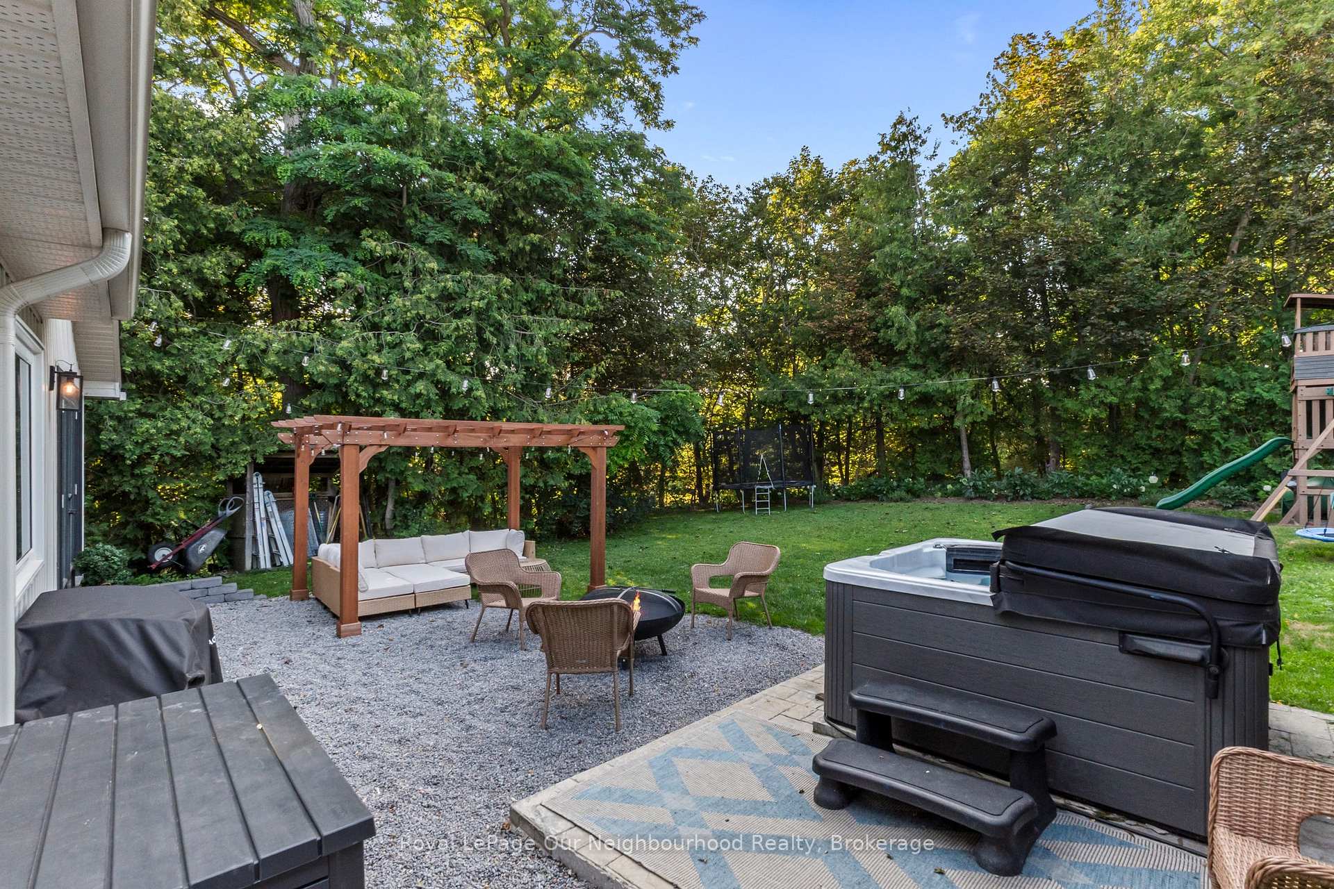 Photo 37 of 20 Jackman Road, Clarington, Bowmanville — HOMEH