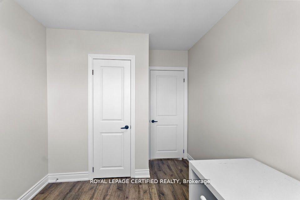 Photo 10 of 38 Collier Road N, Thorold, Thorold Downtown — HOMEH
