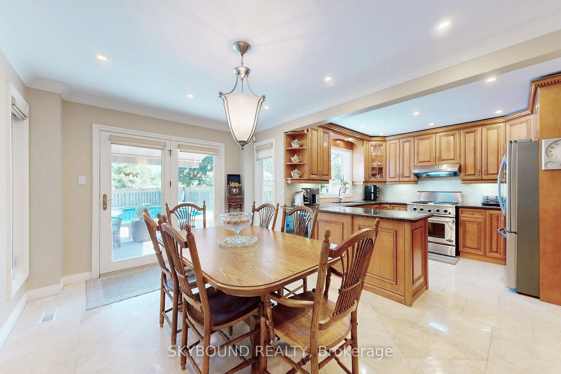 Photo 7 of 1944 Aldermead Road, Mississauga, Central Erin Mills — HOMEH