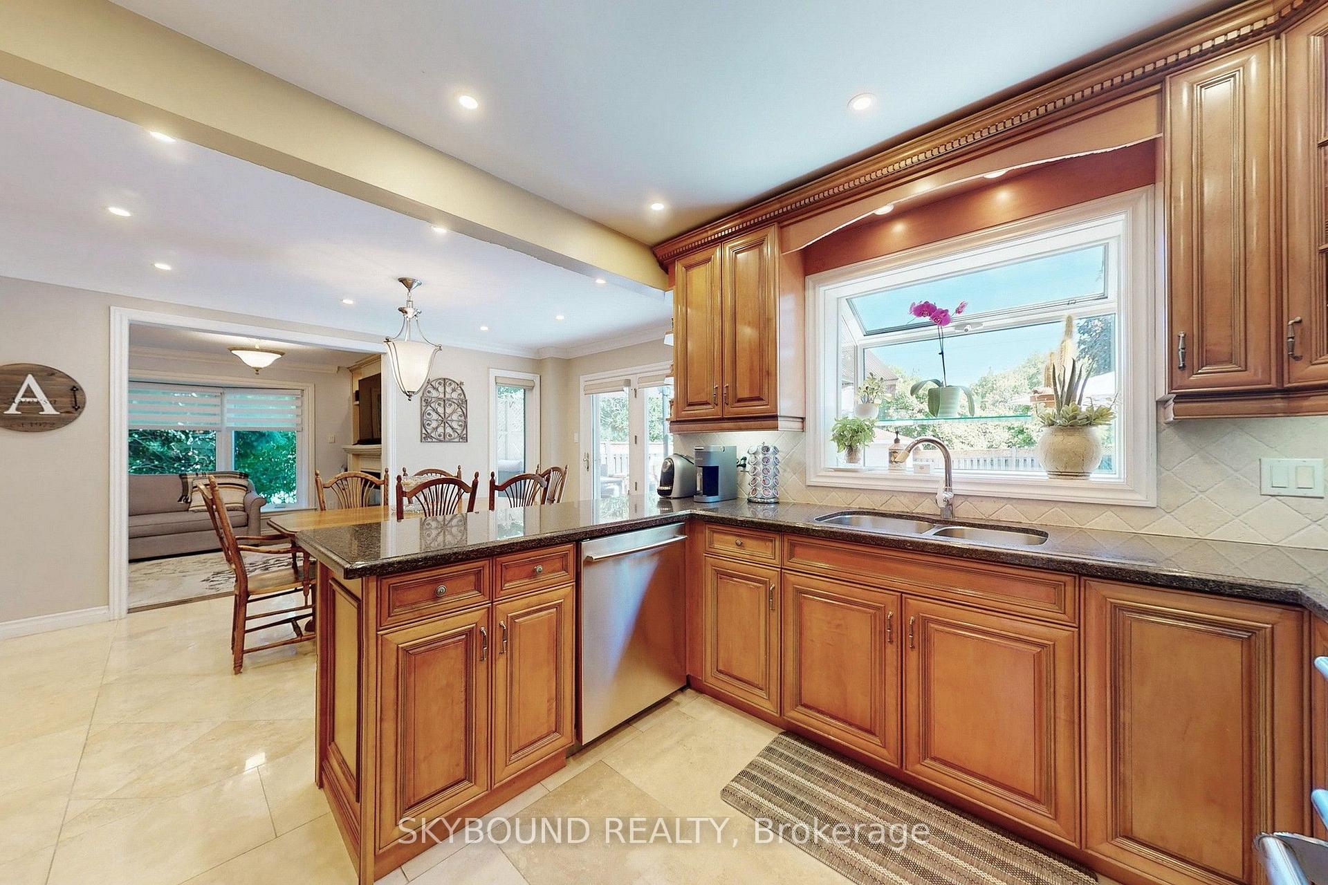 Photo 10 of 1944 Aldermead Road, Mississauga, Central Erin Mills — HOMEH