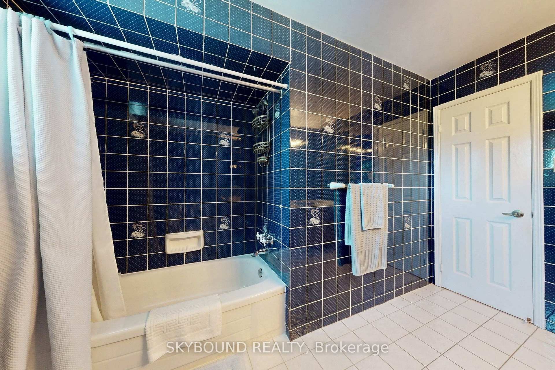 Photo 32 of 1944 Aldermead Road, Mississauga, Central Erin Mills — HOMEH