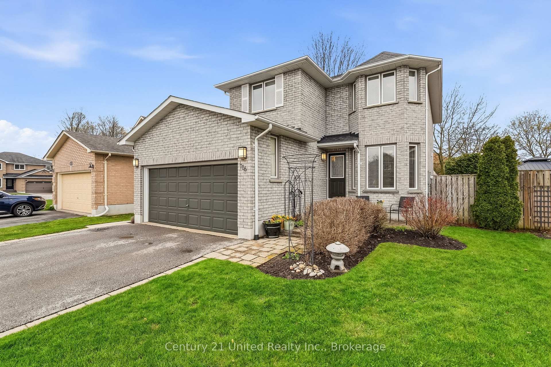 Photo 2 of 116 Avondale Drive, Clarington, Courtice — HOMEH