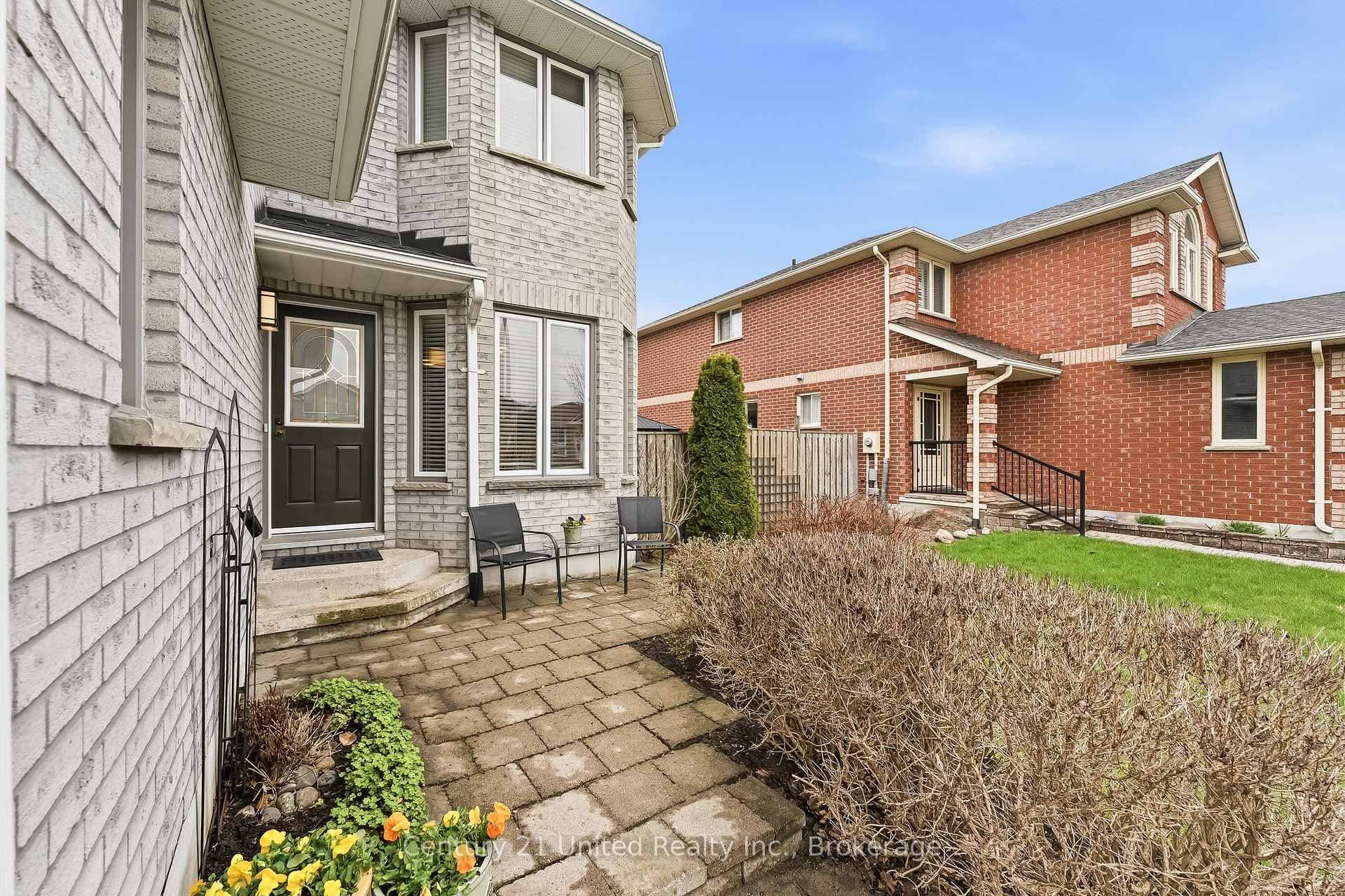 Photo 8 of 116 Avondale Drive, Clarington, Courtice — HOMEH