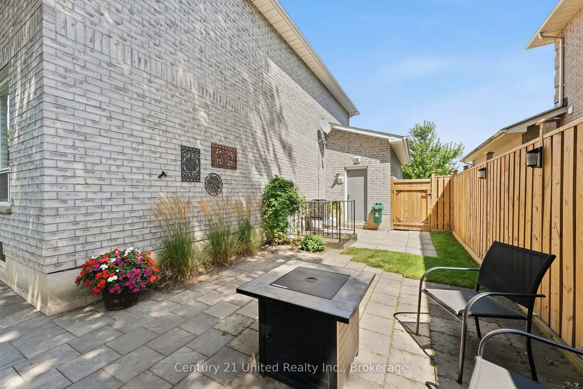 Photo 51 of 116 Avondale Drive, Clarington, Courtice — HOMEH