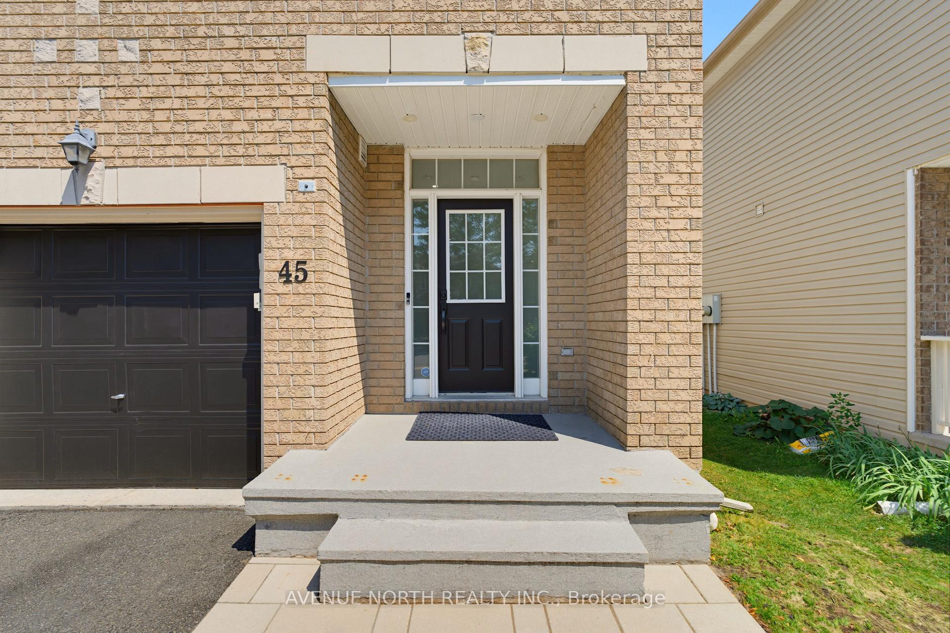 Photo 4 of 45 Saddlesmith Circle, Ottawa, Kanata - Emerald Meadows/Trailwest — HOMEH