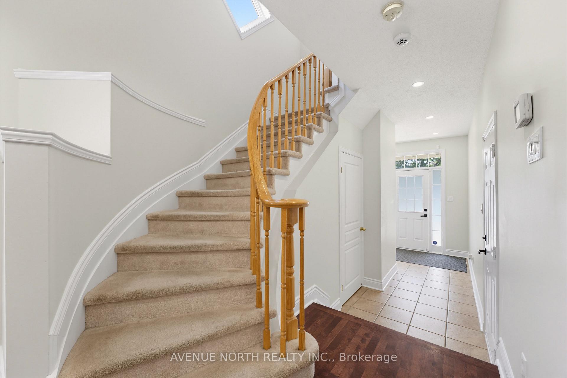 Photo 7 of 45 Saddlesmith Circle, Ottawa, Kanata - Emerald Meadows/Trailwest — HOMEH