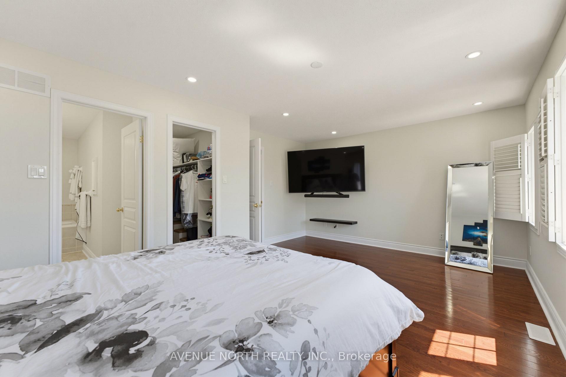 Photo 21 of 45 Saddlesmith Circle, Ottawa, Kanata - Emerald Meadows/Trailwest — HOMEH
