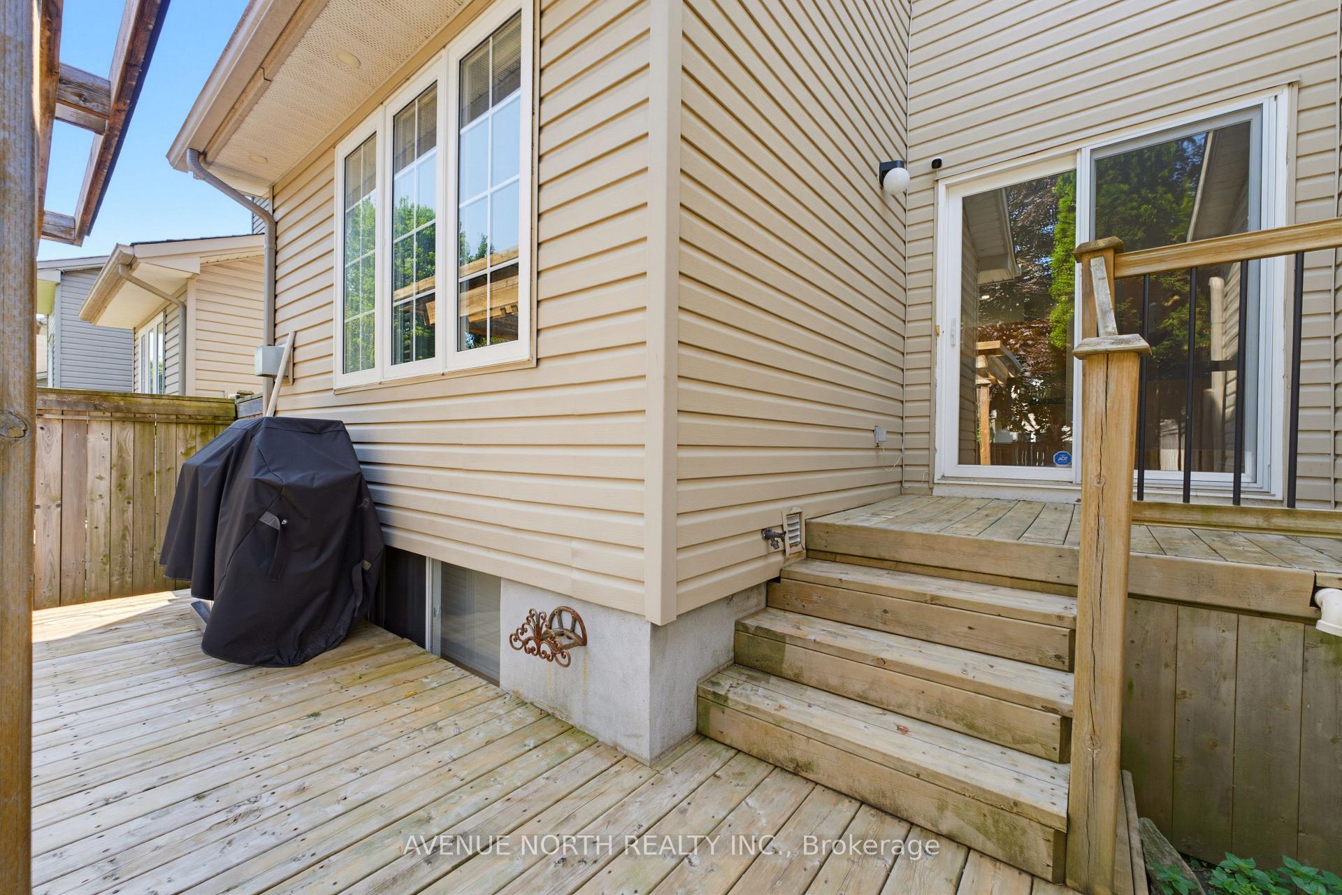 Photo 32 of 45 Saddlesmith Circle, Ottawa, Kanata - Emerald Meadows/Trailwest — HOMEH
