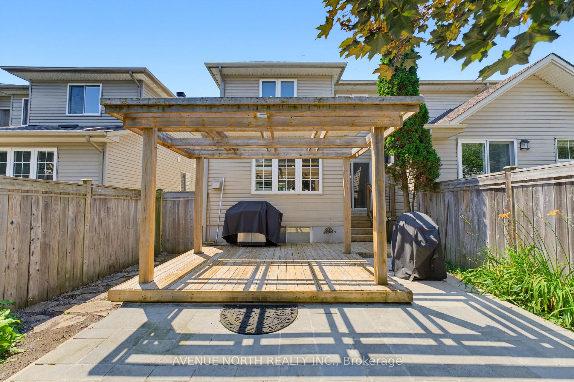 Photo 34 of 45 Saddlesmith Circle, Ottawa, Kanata - Emerald Meadows/Trailwest — HOMEH