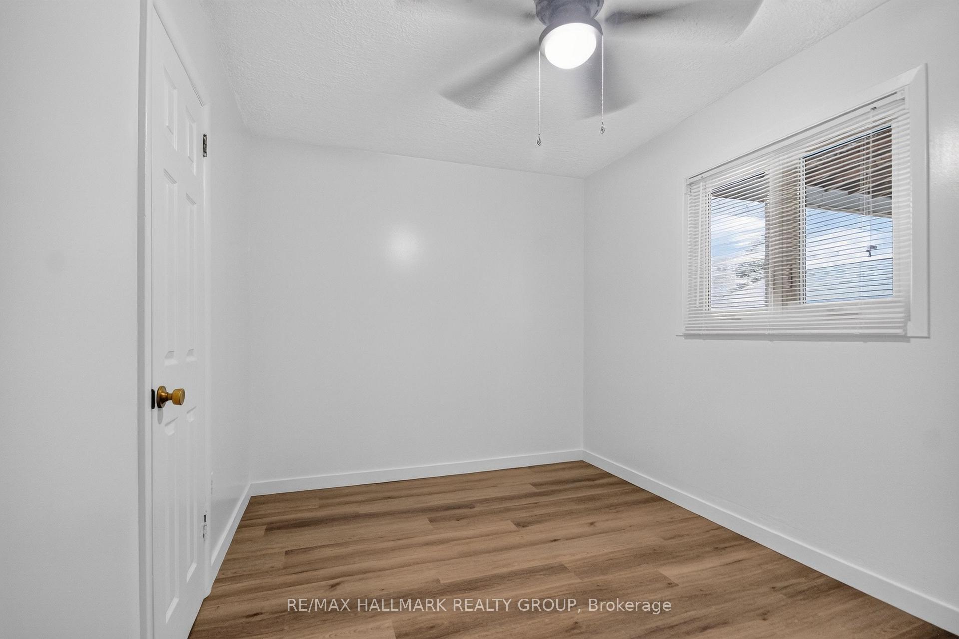 Photo 14 of 1125 Kenaston Street, Ottawa, Cyrville Rd./Industrial Park — HOMEH
