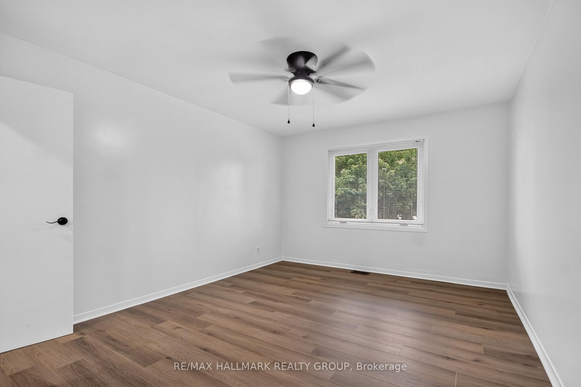 Photo 17 of 1125 Kenaston Street, Ottawa, Cyrville Rd./Industrial Park — HOMEH