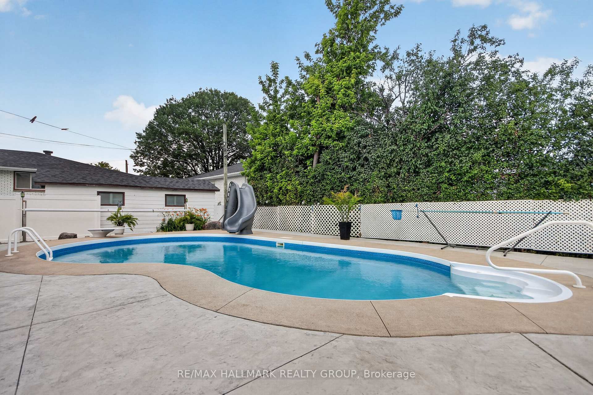 Photo 19 of 1125 Kenaston Street, Ottawa, Cyrville Rd./Industrial Park — HOMEH