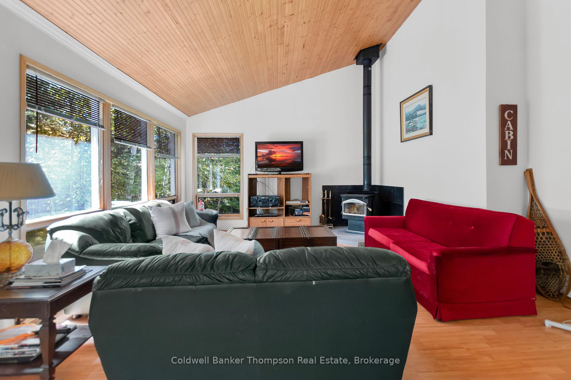 Photo 10 of 67 Sandy Cove Drive, Armour — HOMEH