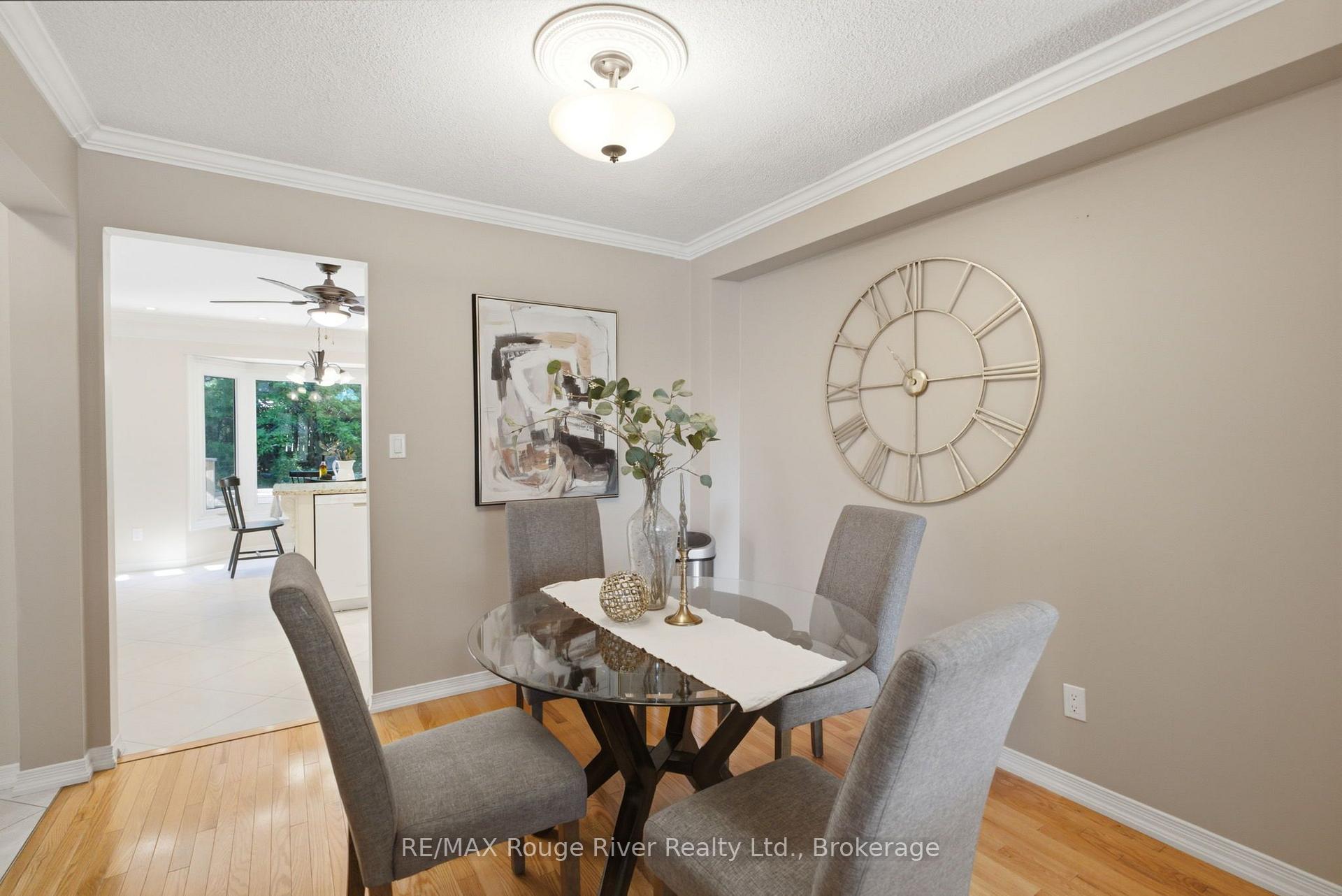 Photo 5 of 692 Avery Court, Oshawa, Pinecrest — HOMEH