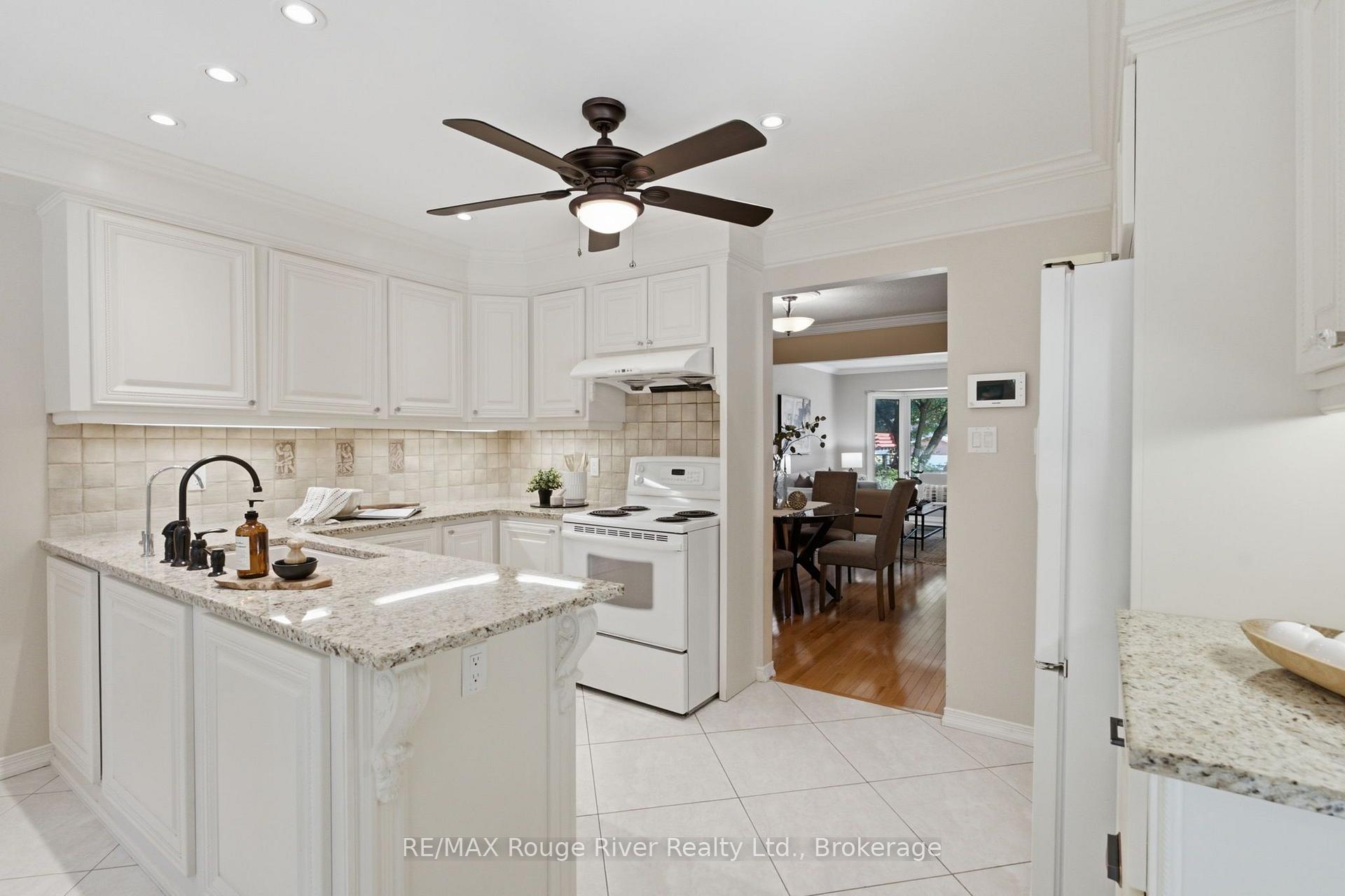 Photo 9 of 692 Avery Court, Oshawa, Pinecrest — HOMEH