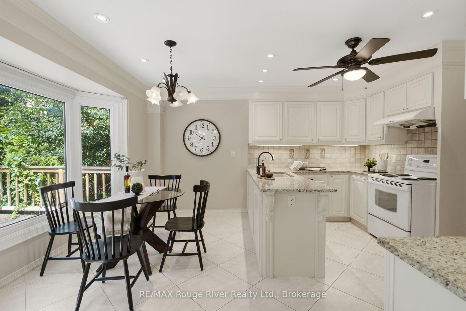 Photo 12 of 692 Avery Court, Oshawa, Pinecrest — HOMEH